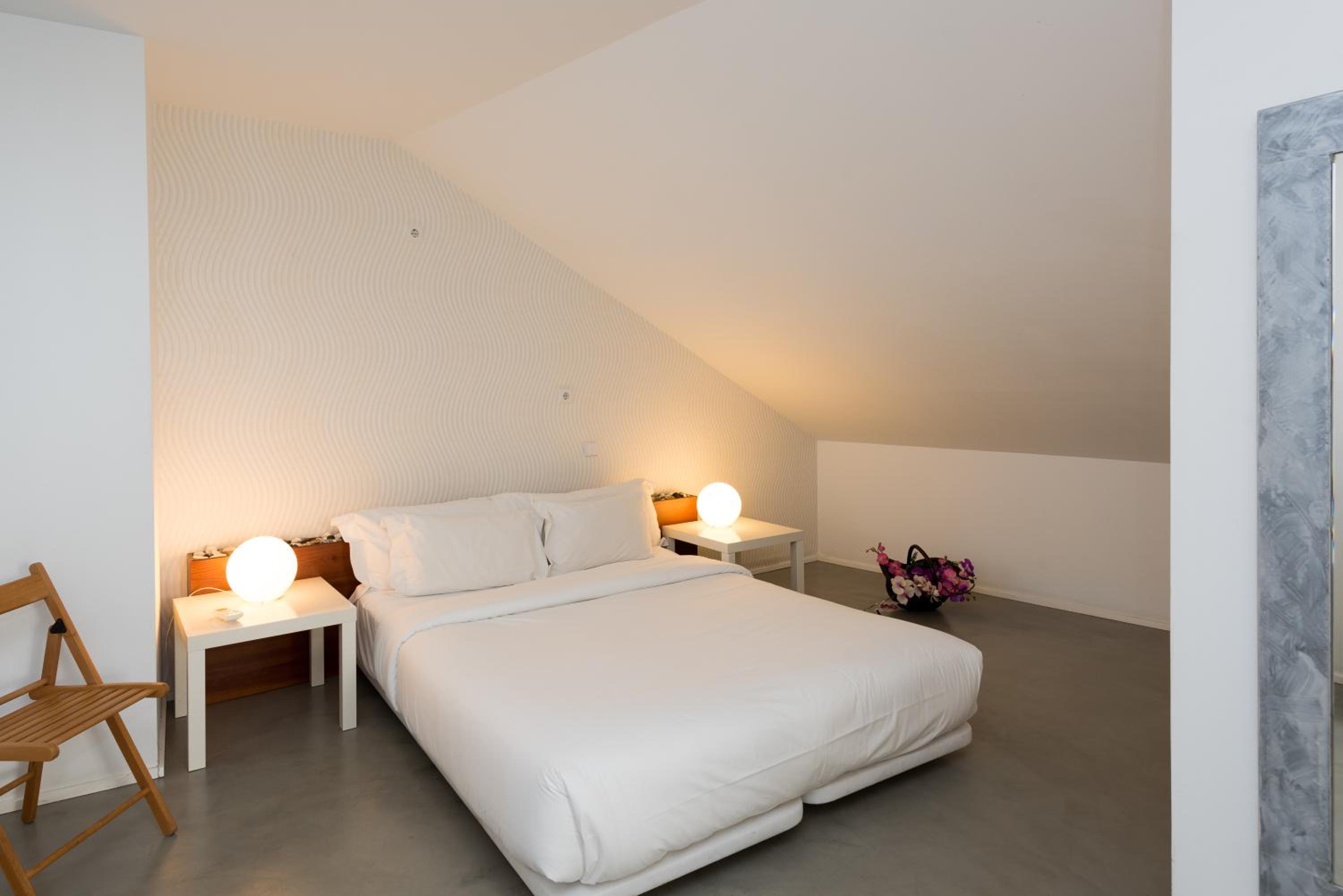 Superior Double or Twin Room - Photo 8
