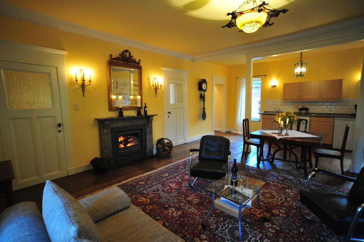 Apartment photo 1