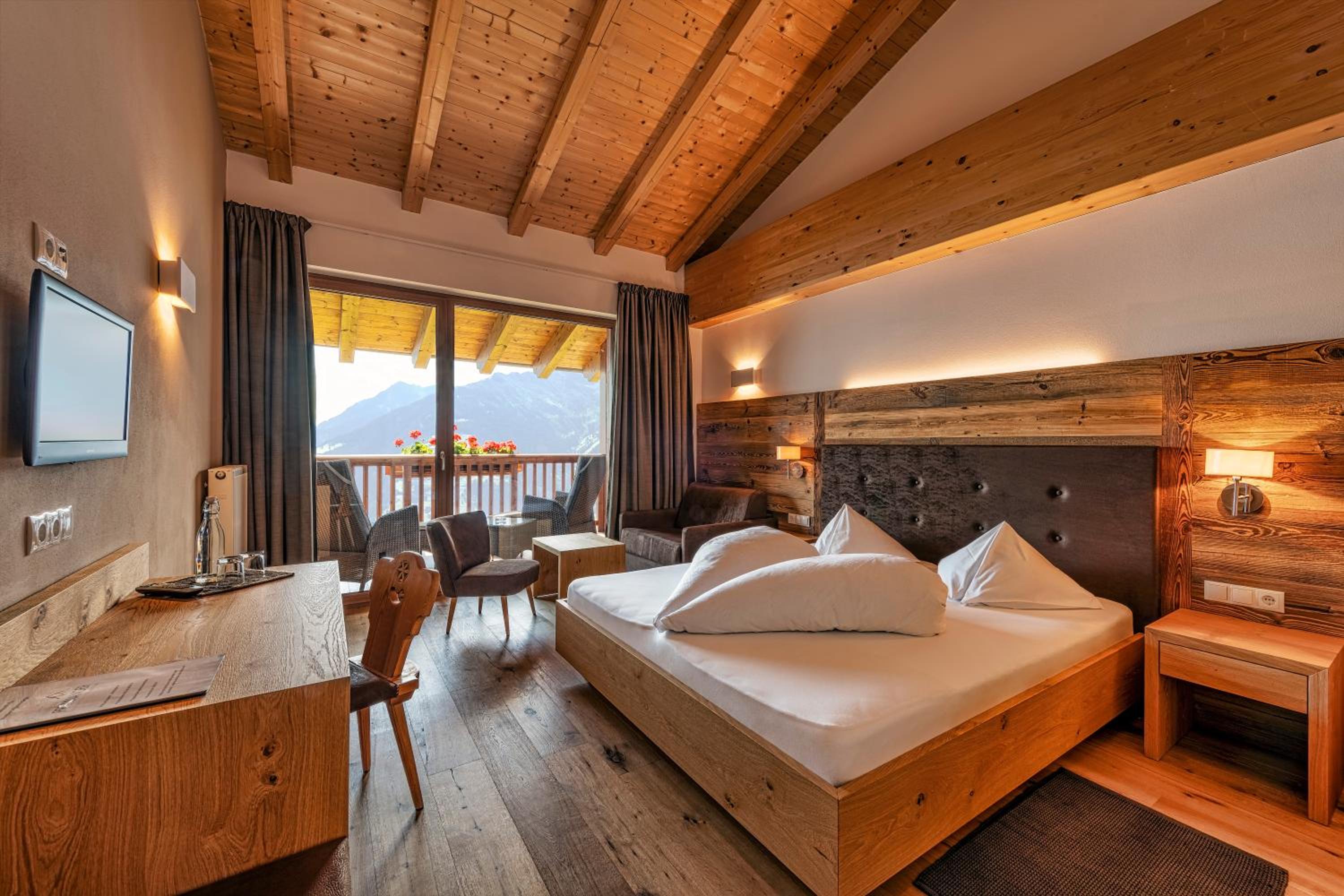 Double Room with Valley View - Photo 1
