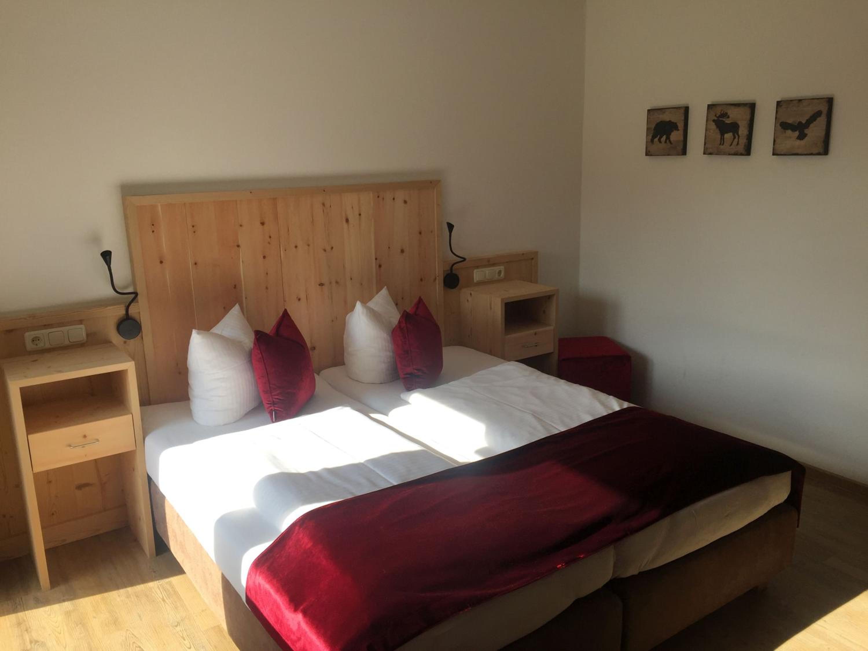 Standard Double Room - Photo 3