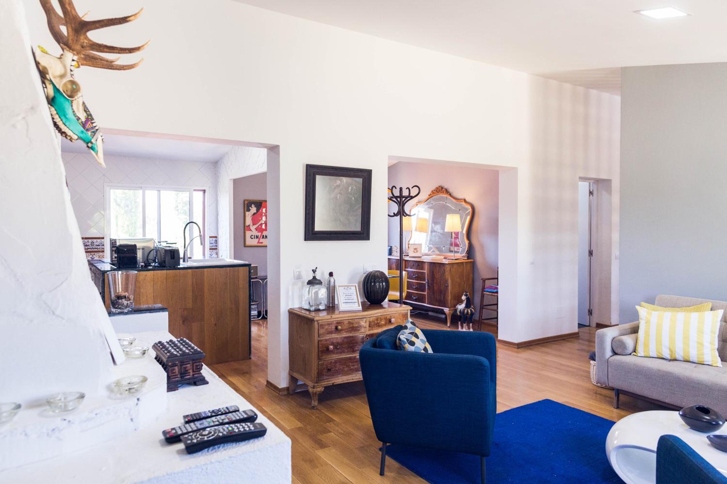Chic&Vintage Loft with Views, Private Pools and Parking - Photo 20