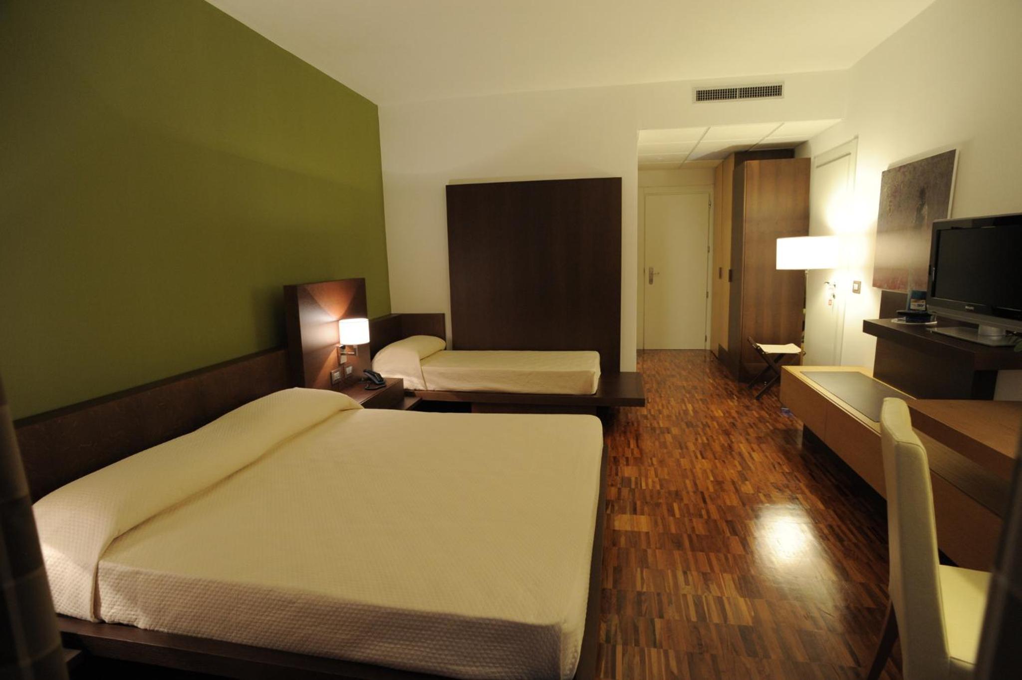Classic Double Room - Photo 1