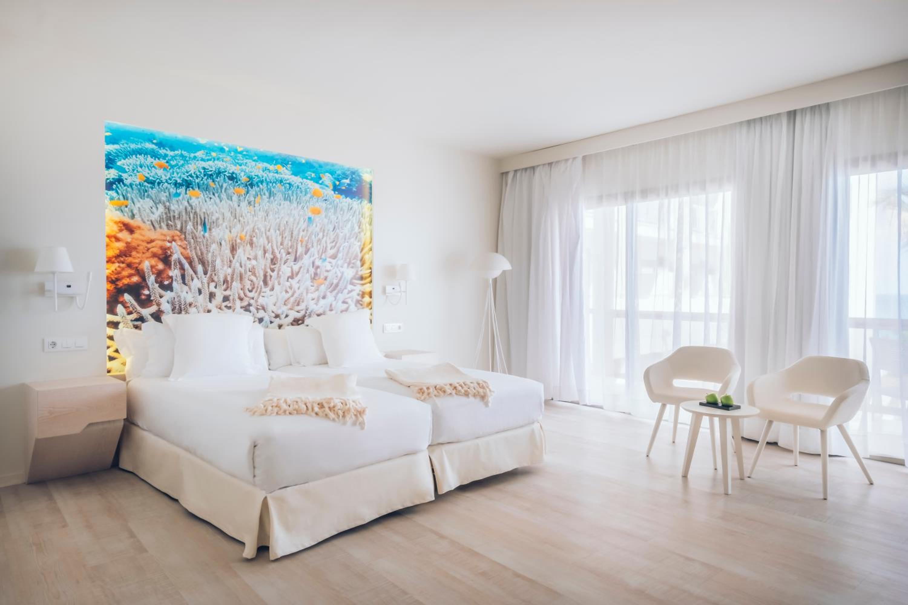 Habitación Doble con Vista lateral al Mar