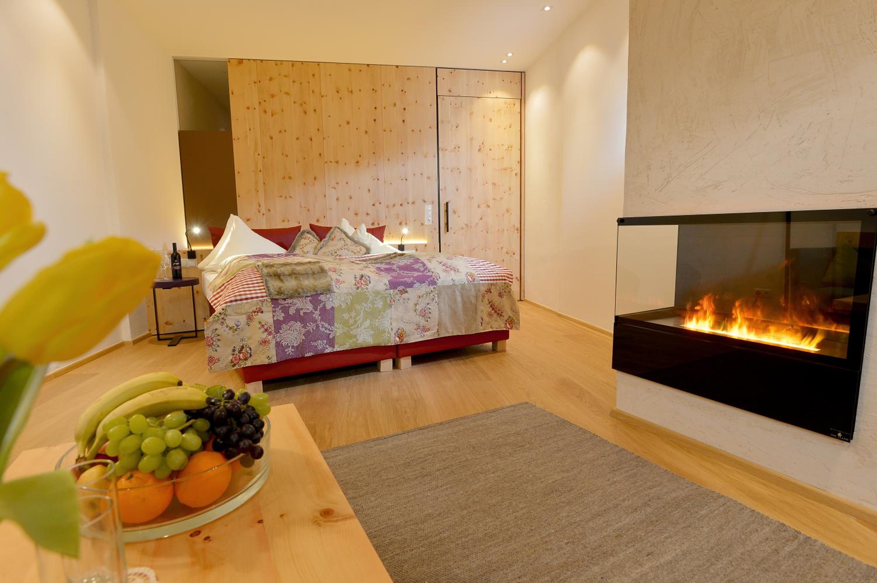 Family Room with Balcony photo 1
