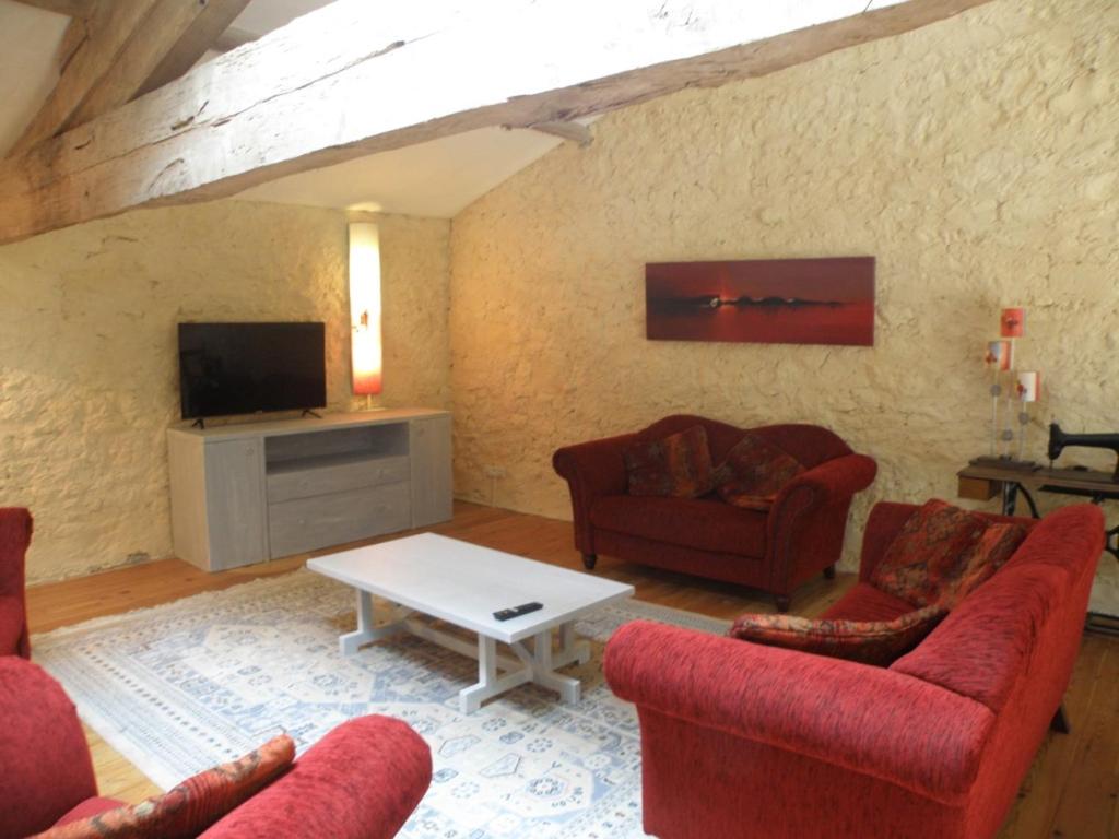 Two-Bedroom House photo 2