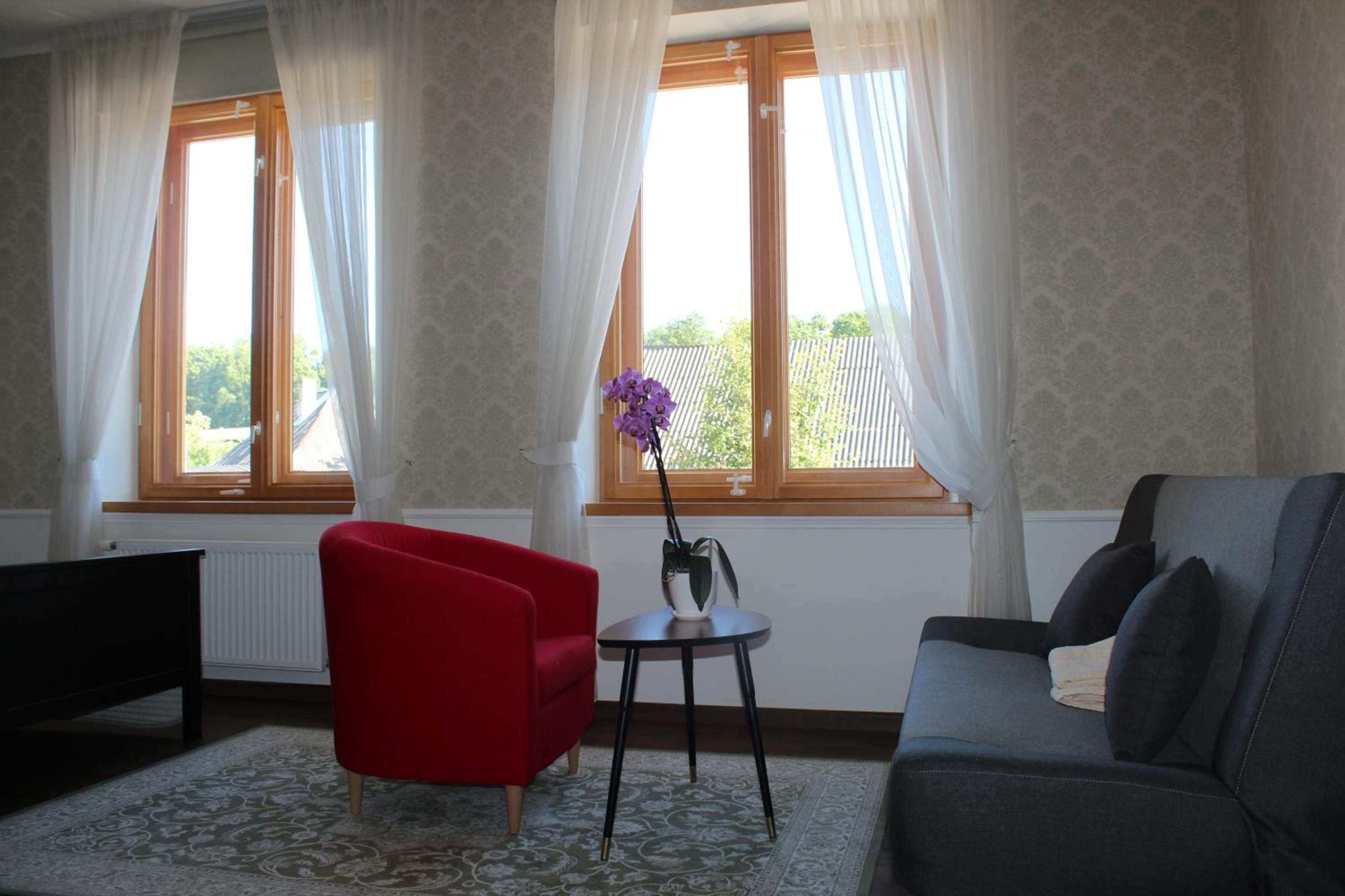 Deluxe Family Room - Photo 1
