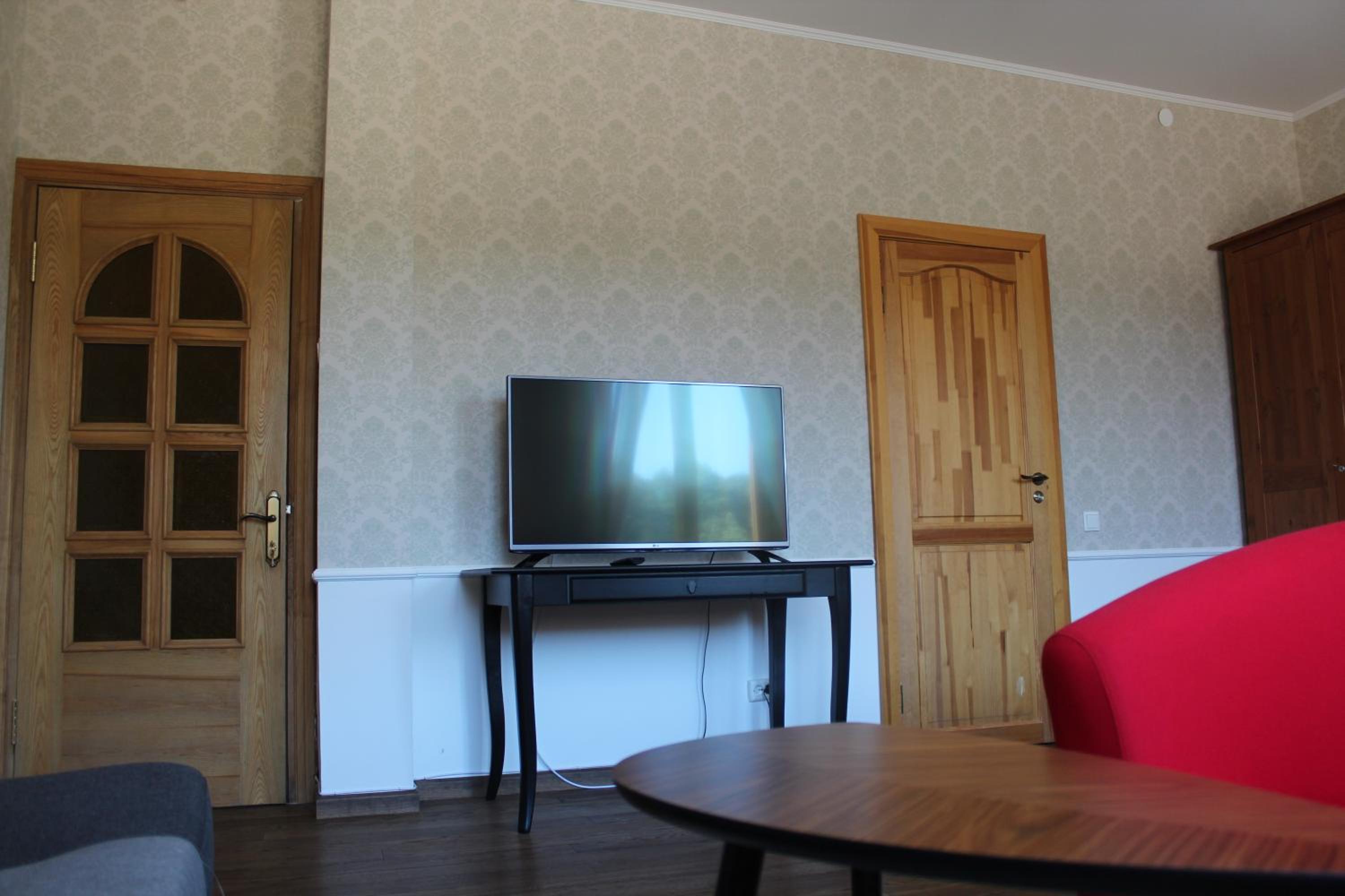 Deluxe Family Room - Photo 16