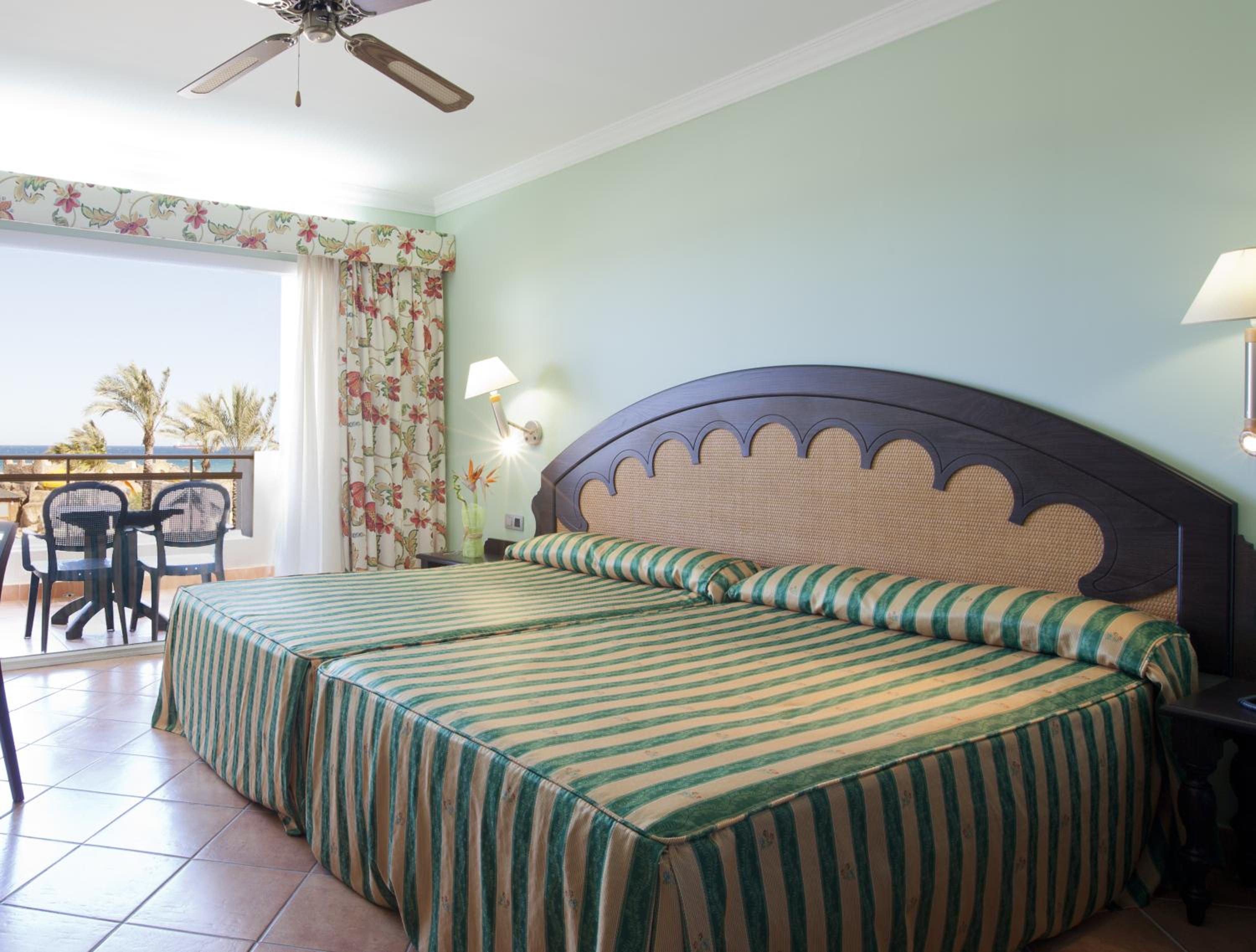 Double or Twin Room - Photo 6