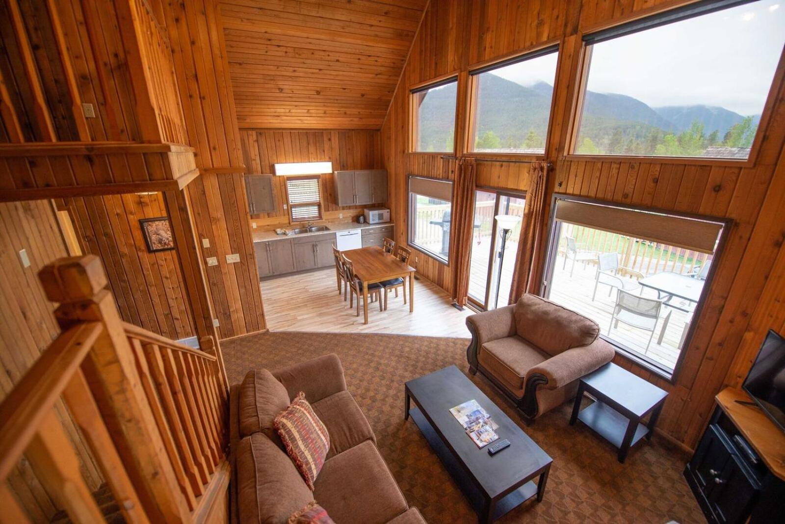 Two-Bedroom Cottage photo 2