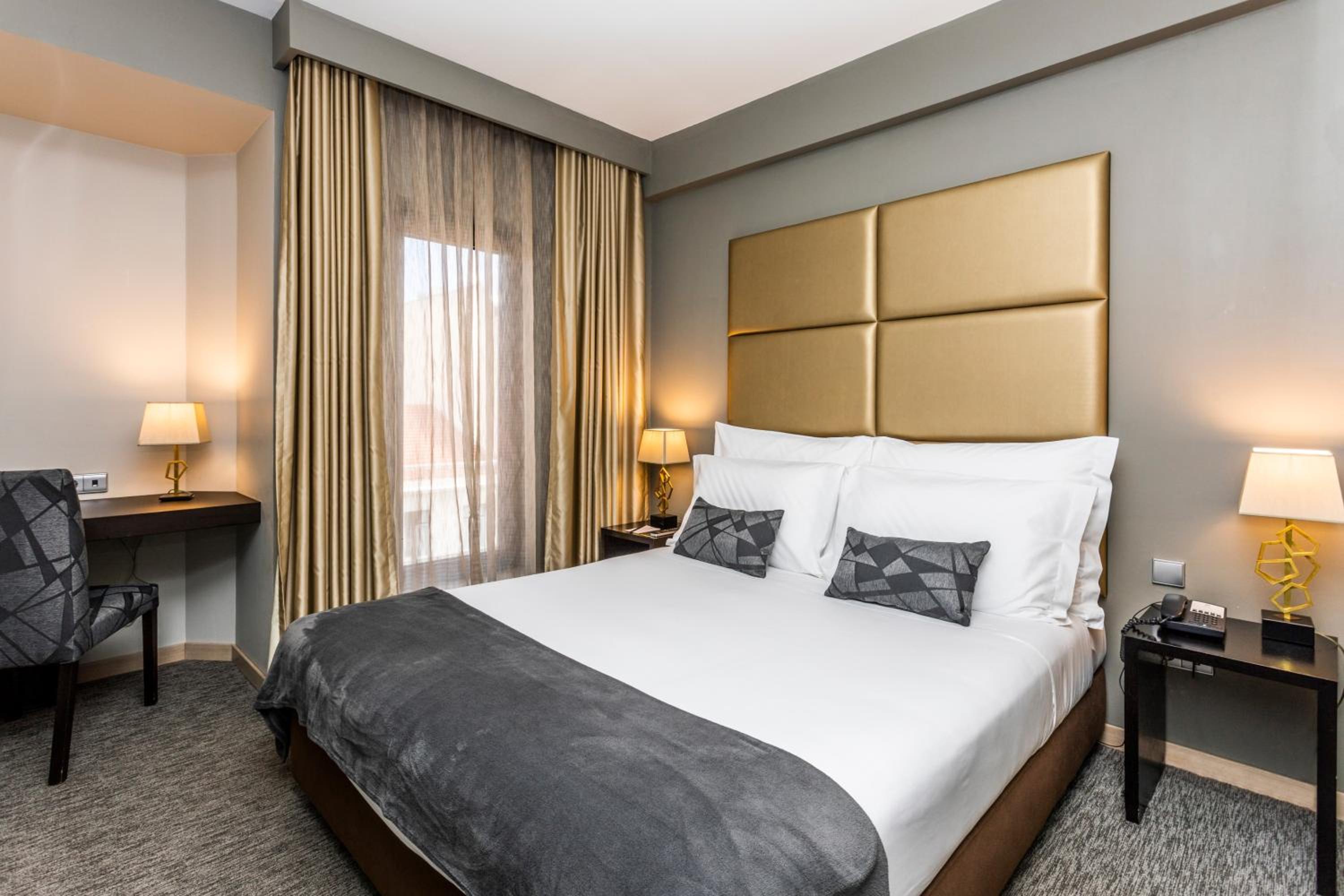 Double Room - Photo 3