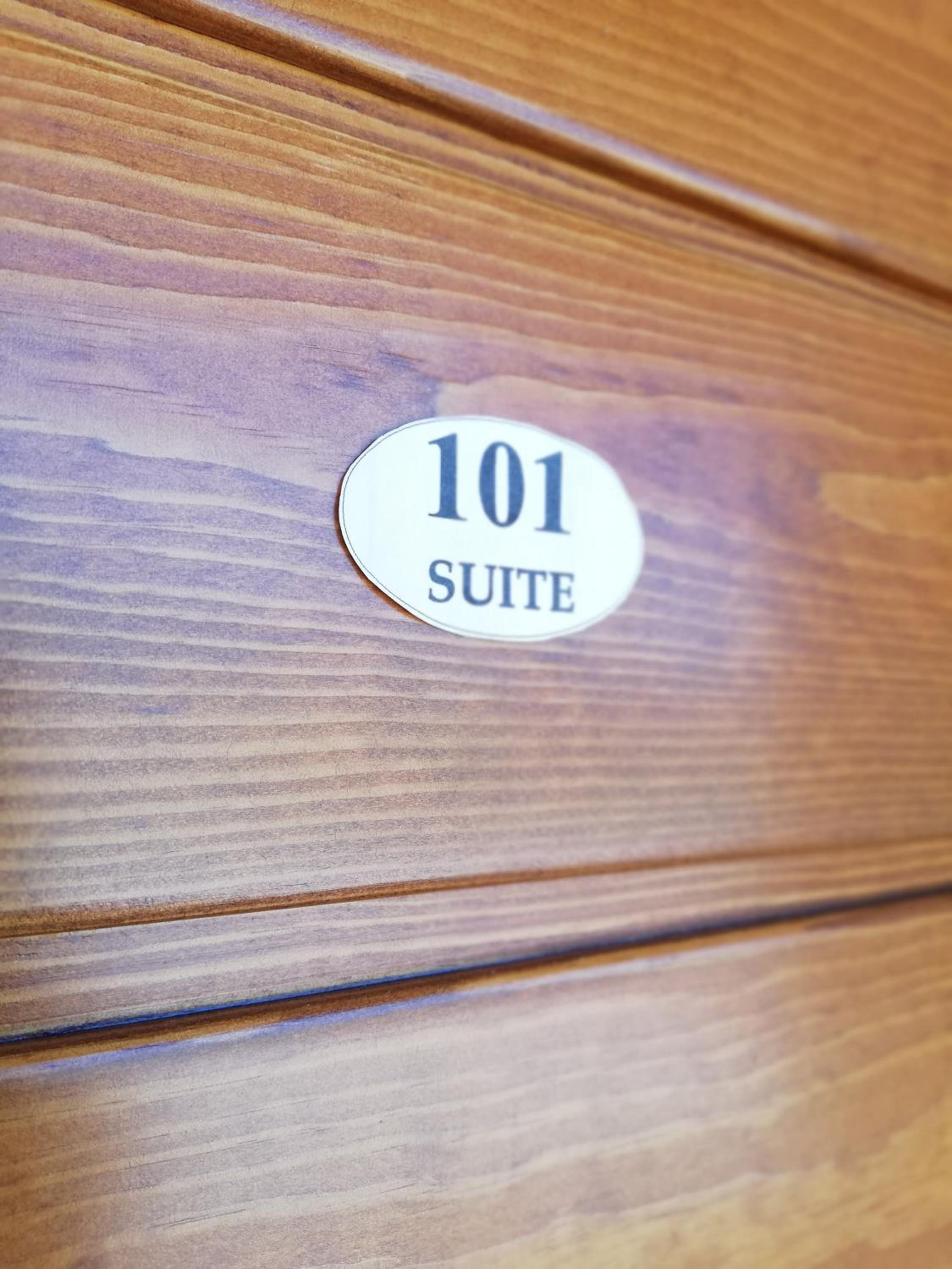 Suite with Sauna - Photo 4