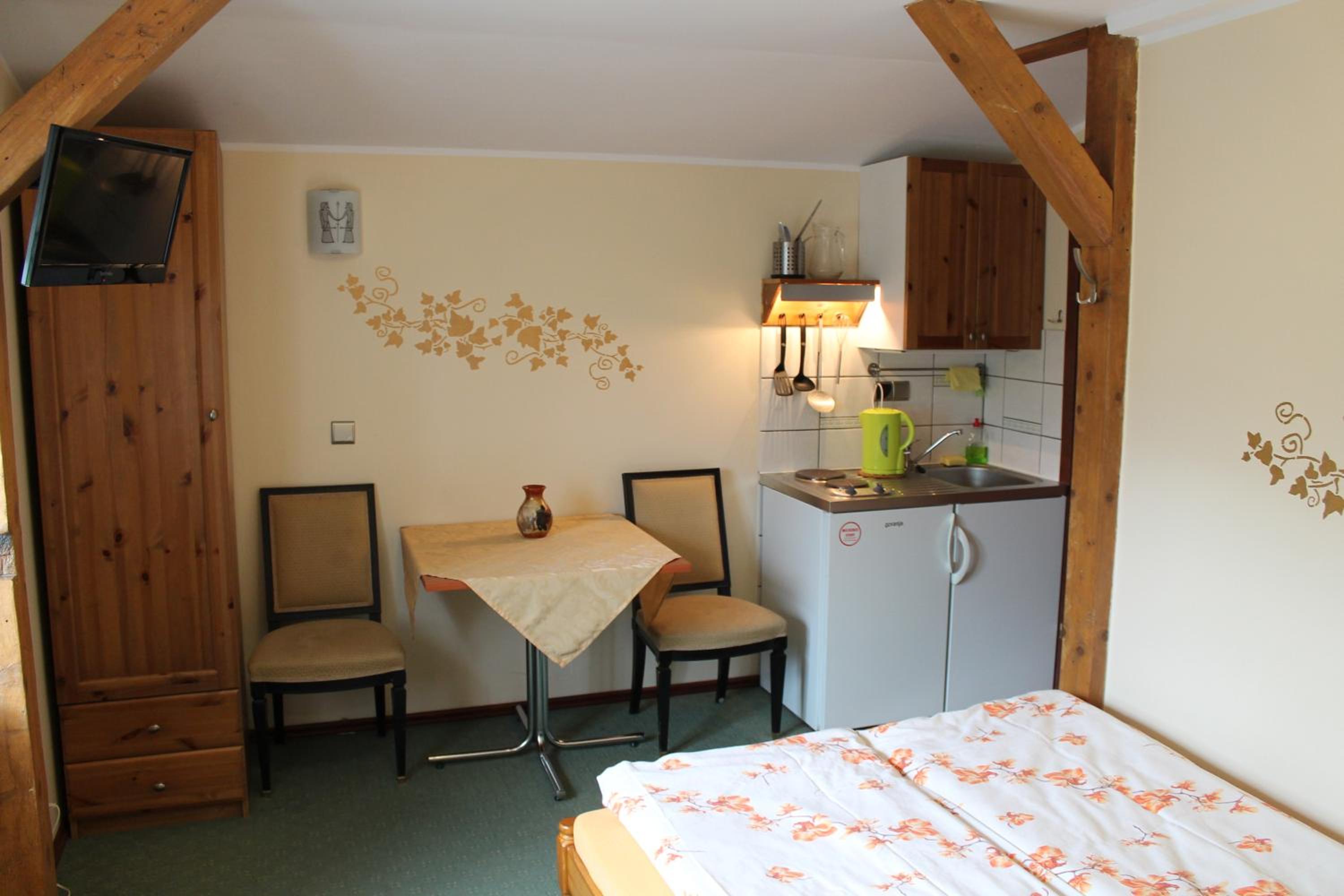 Double or Twin Room - Photo 2