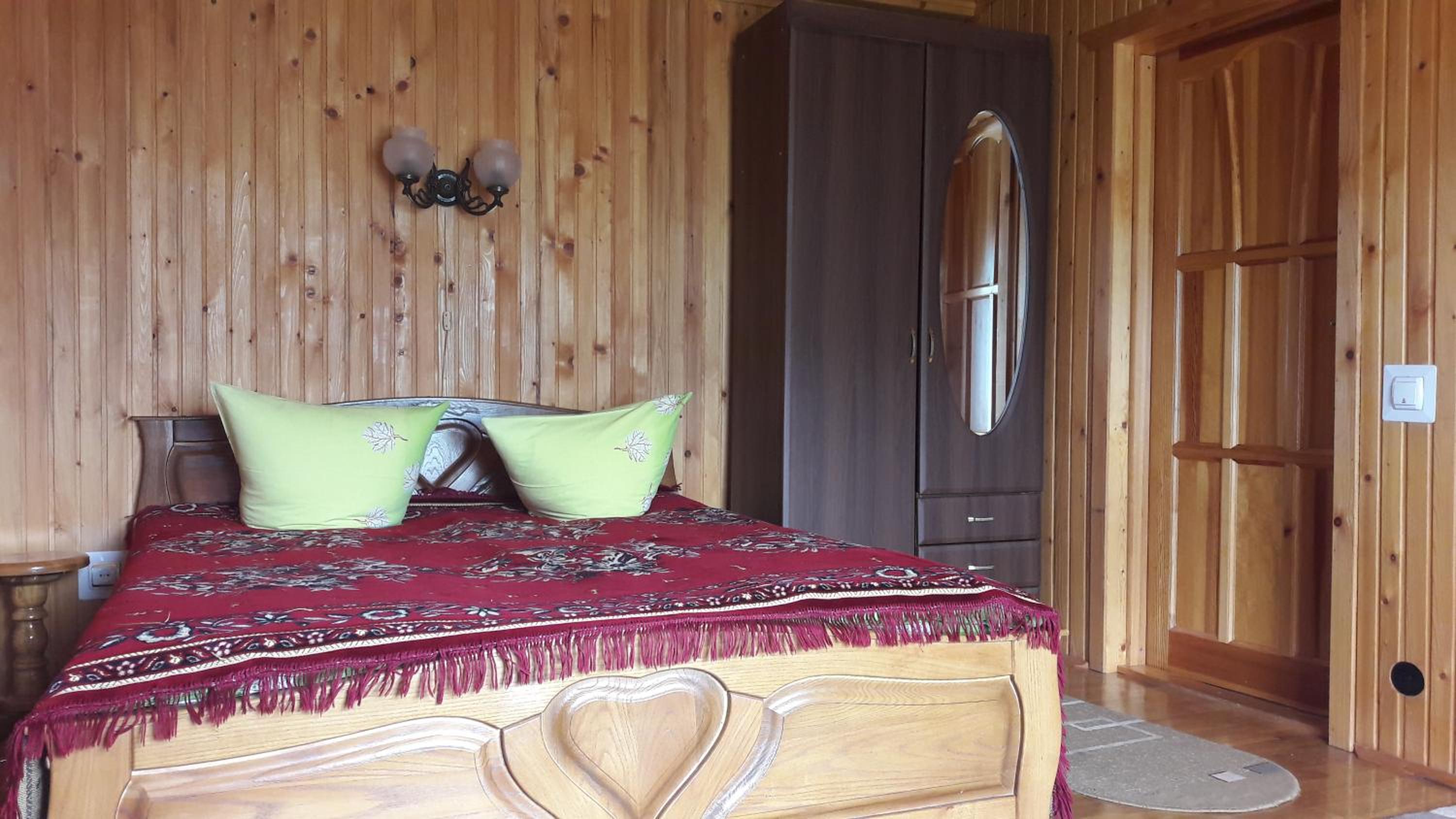 Double Room with Shared Bathroom photo 2