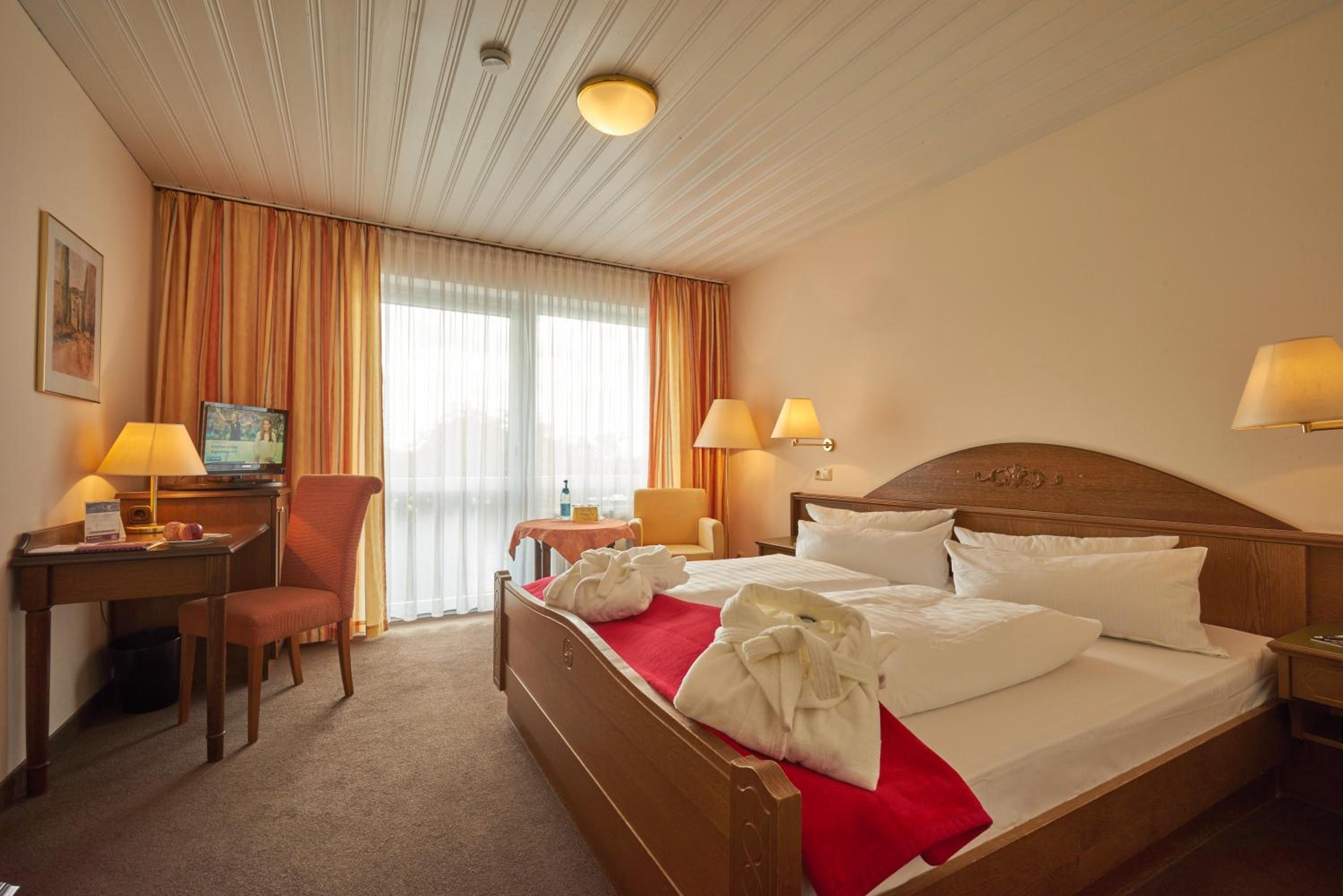 Standard Double Room - Photo 2