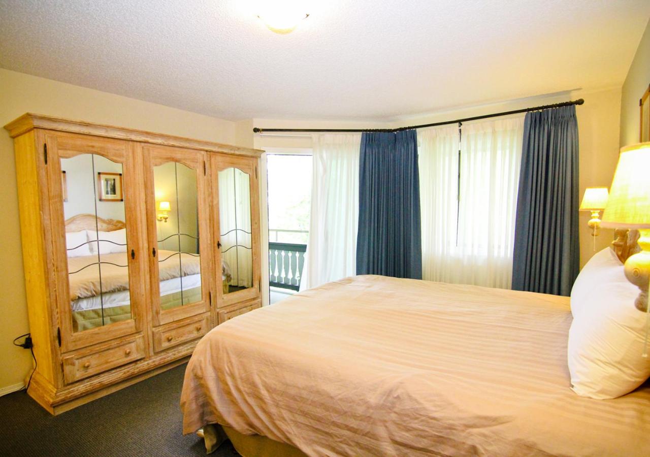 Two-Bedroom Suite photo 1