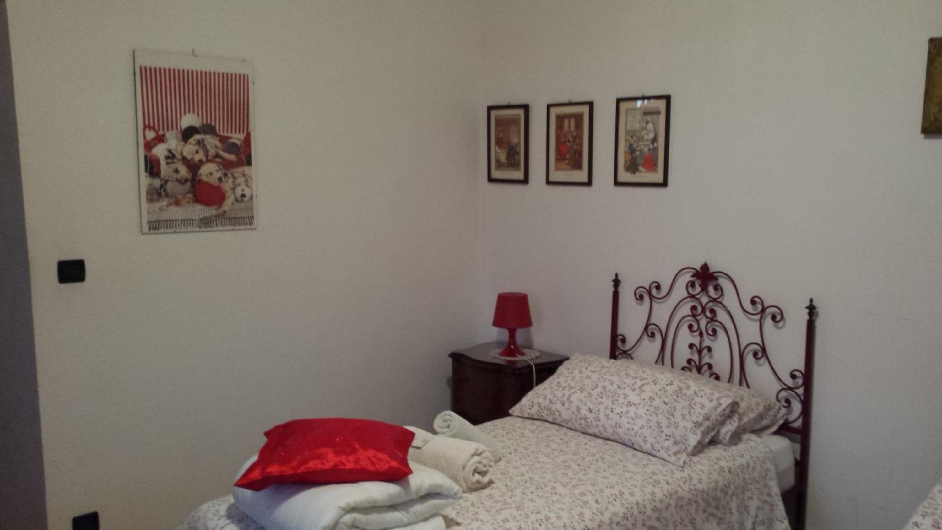Triple Room with Shared Bathroom photo 2