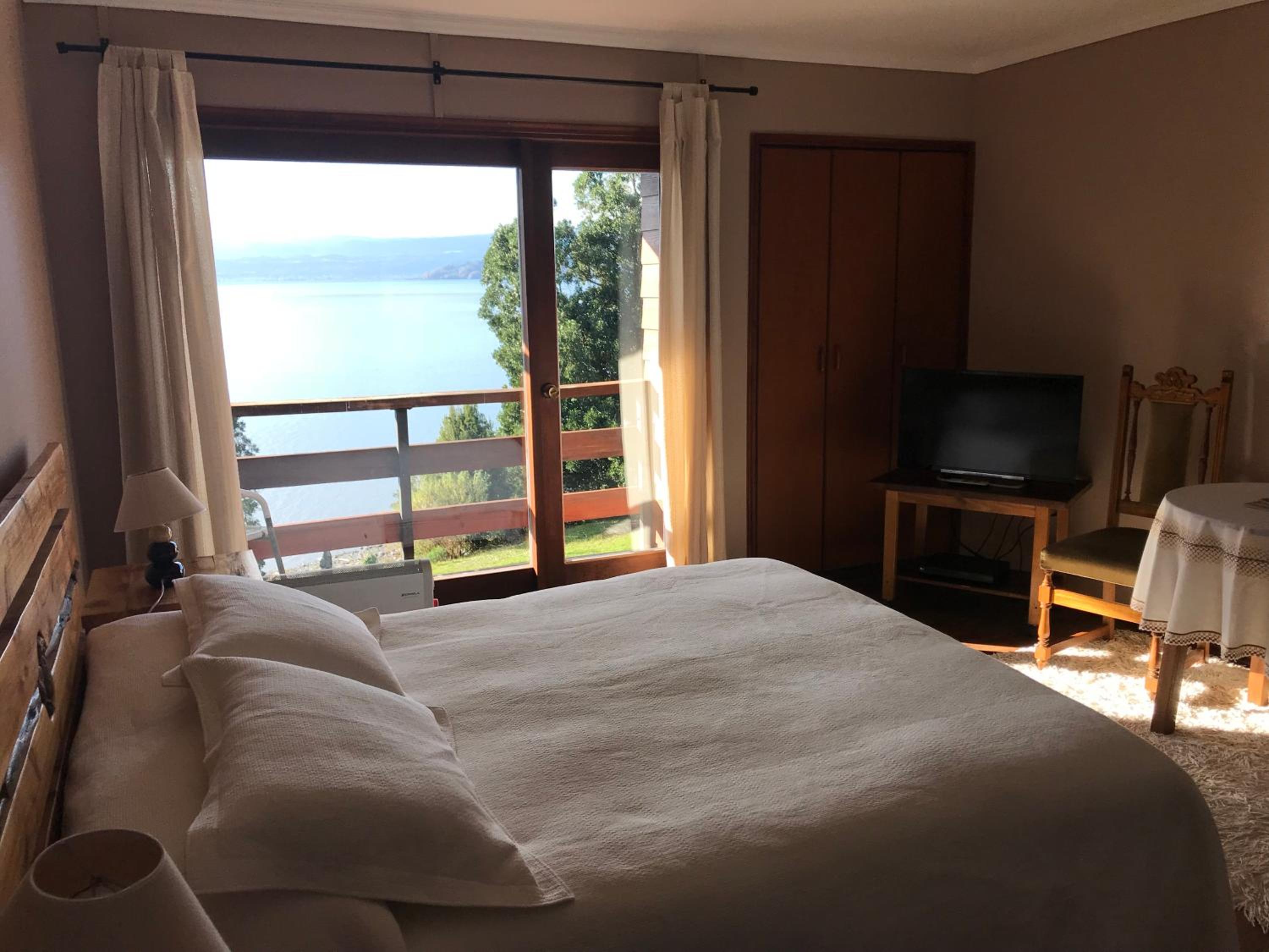 Double Room with Lake View photo 3