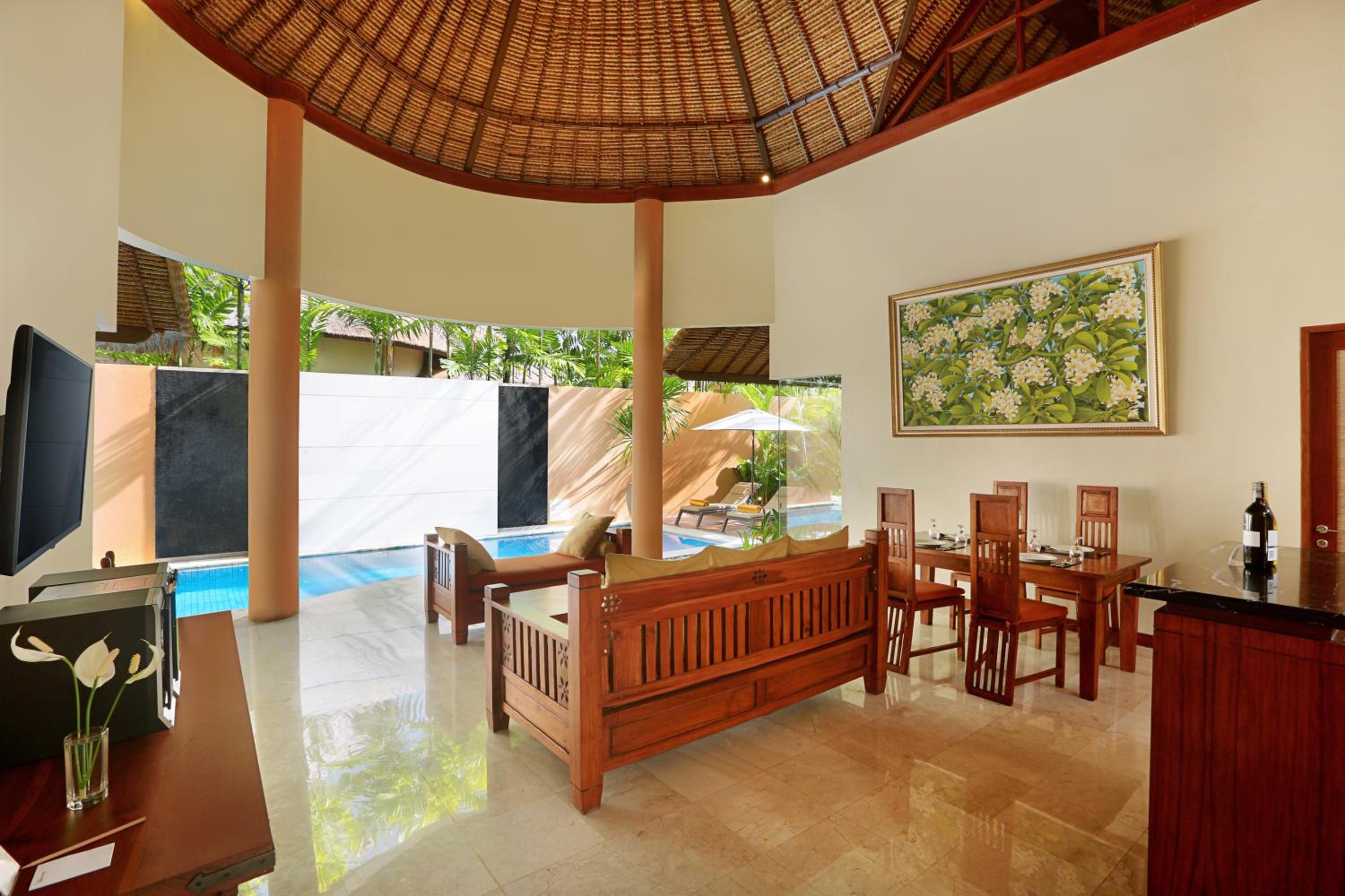 One-Bedroom Villa with Private Pool - Photo 3