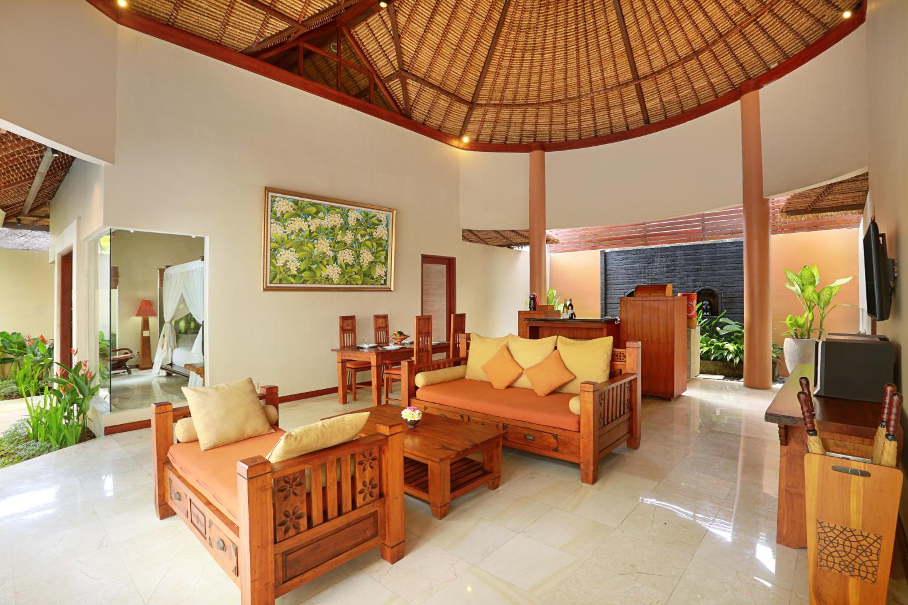 One-Bedroom Villa with Private Pool - Photo 13