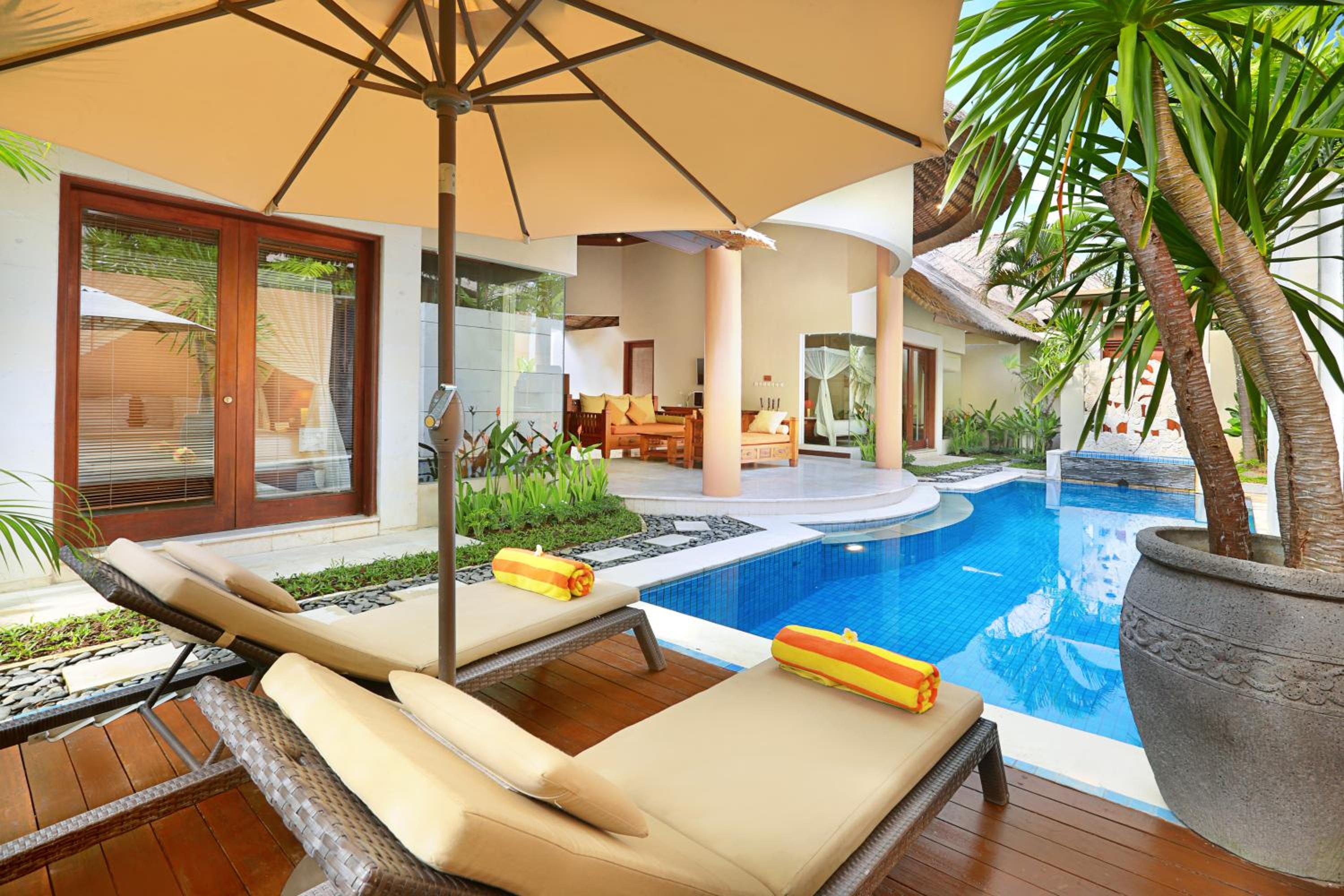 One-Bedroom Villa with Private Pool - Photo 12