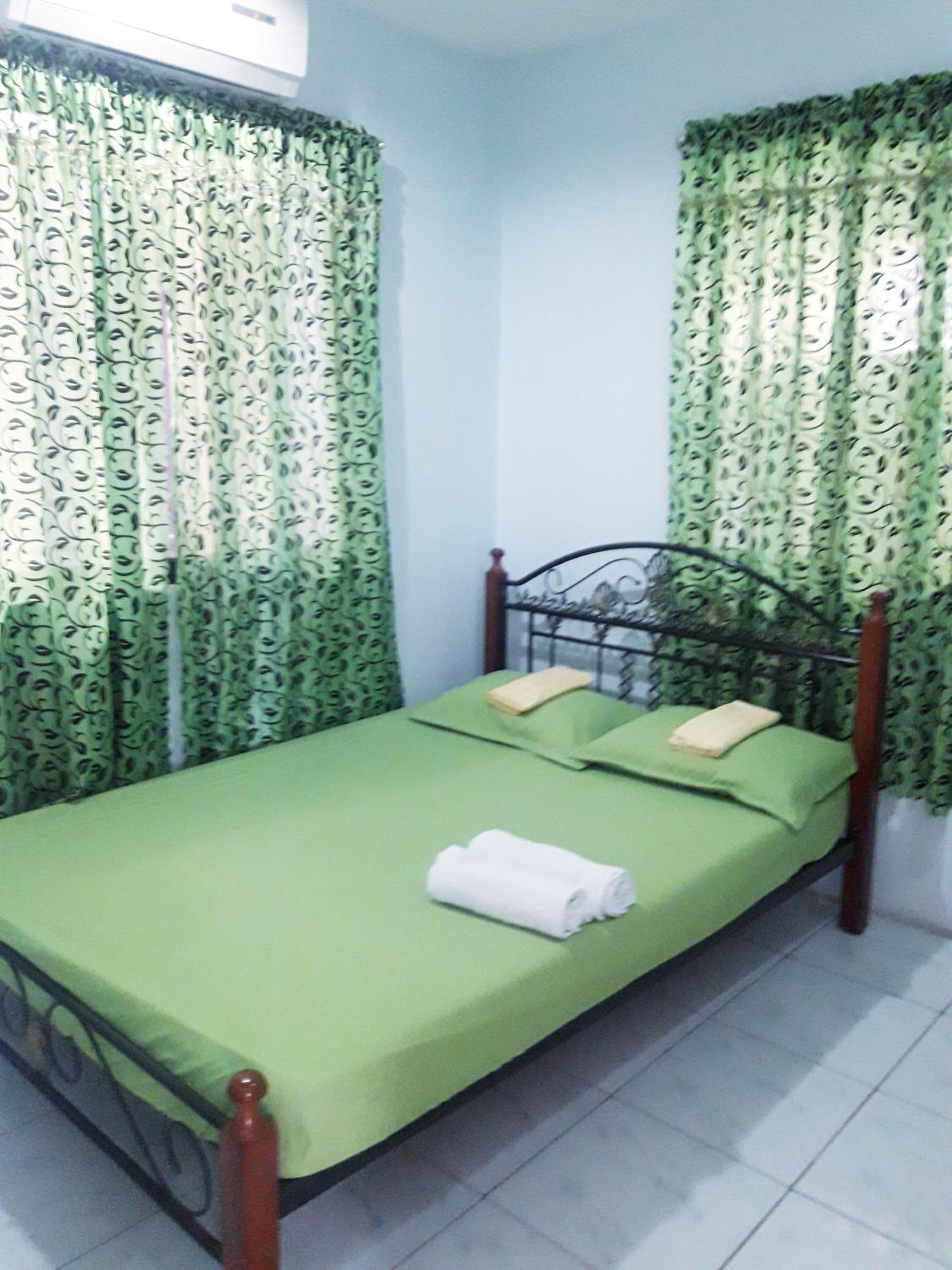 Standard Double Room - Photo 8