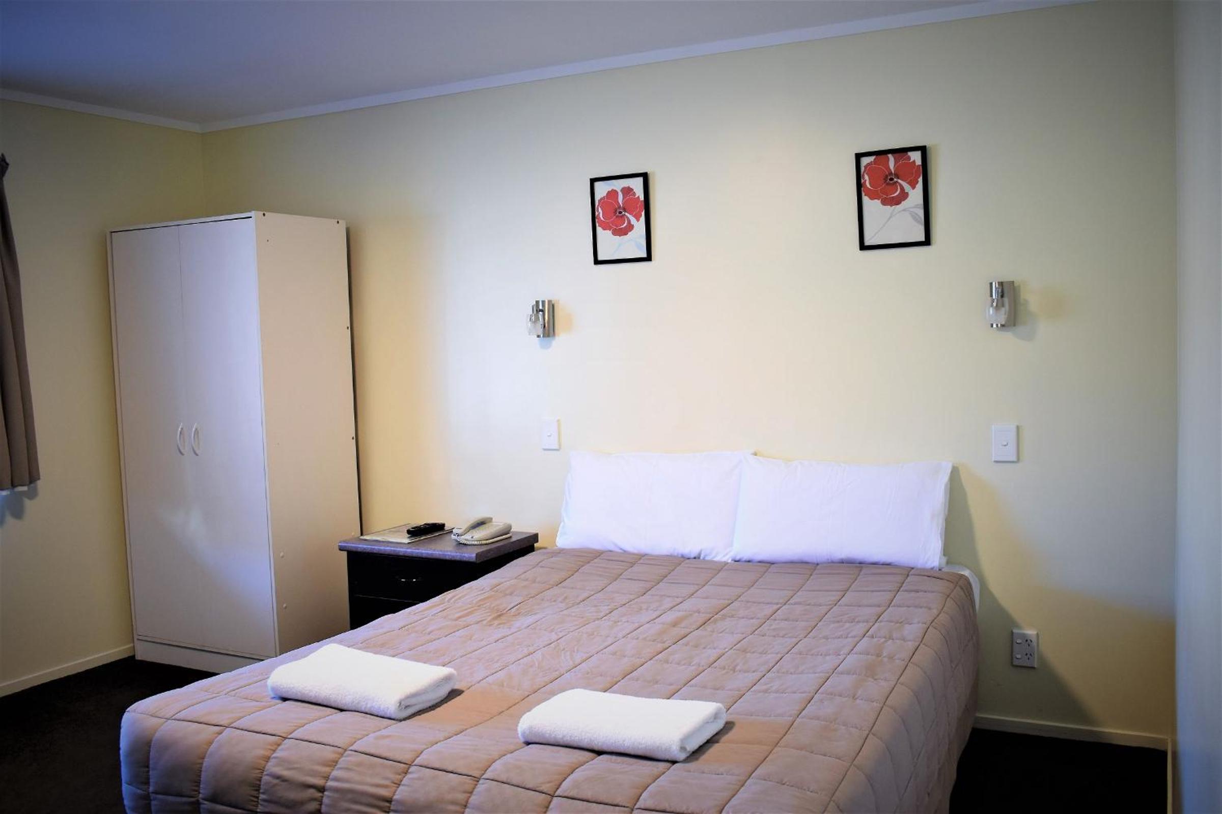 Small Double Room photo 1