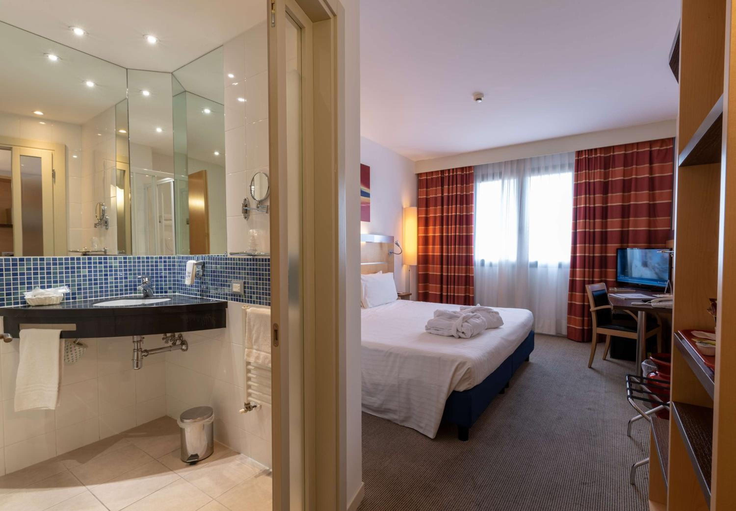 Classic Double Room - Photo 5