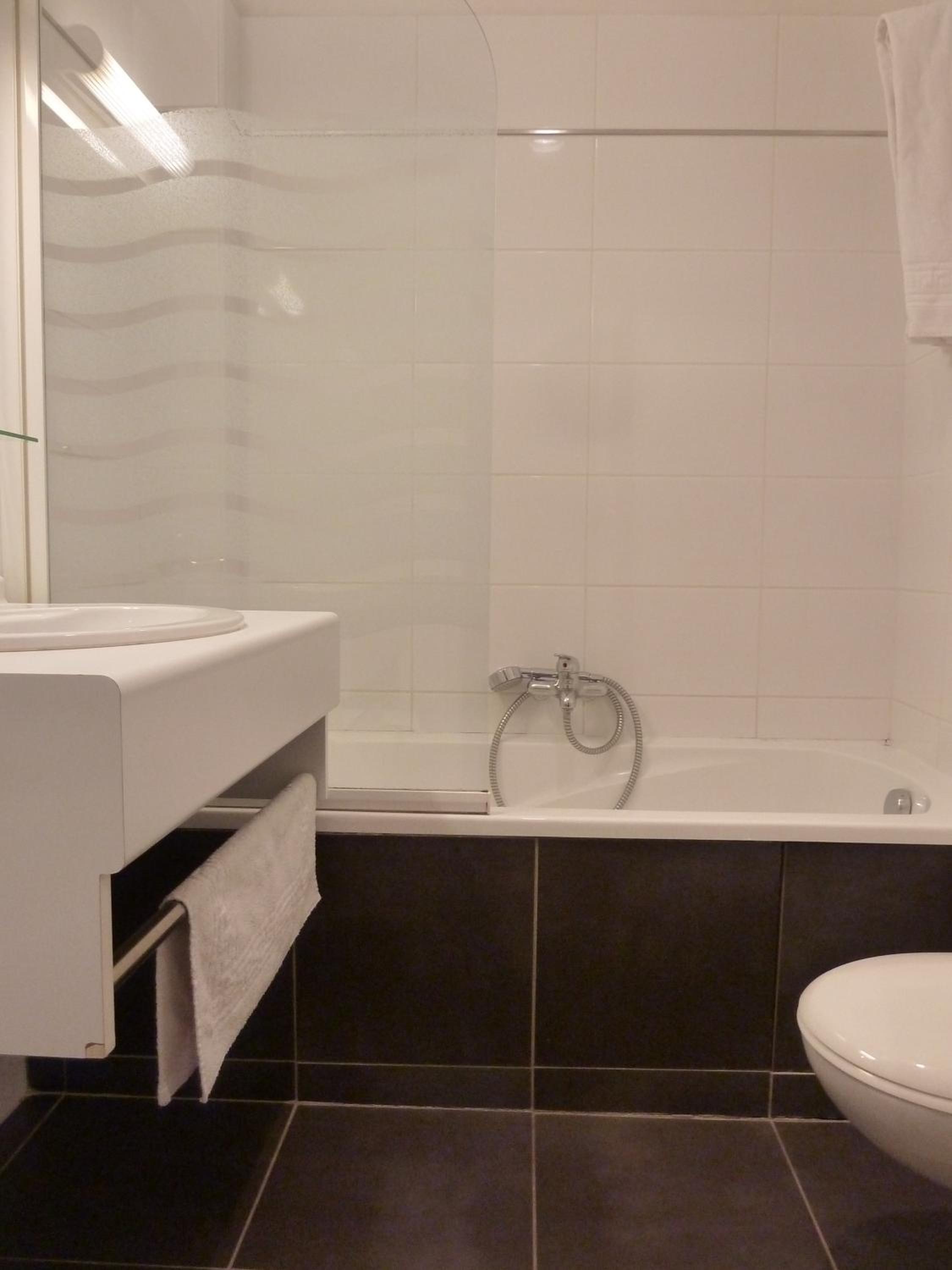 Double Room - Photo 4