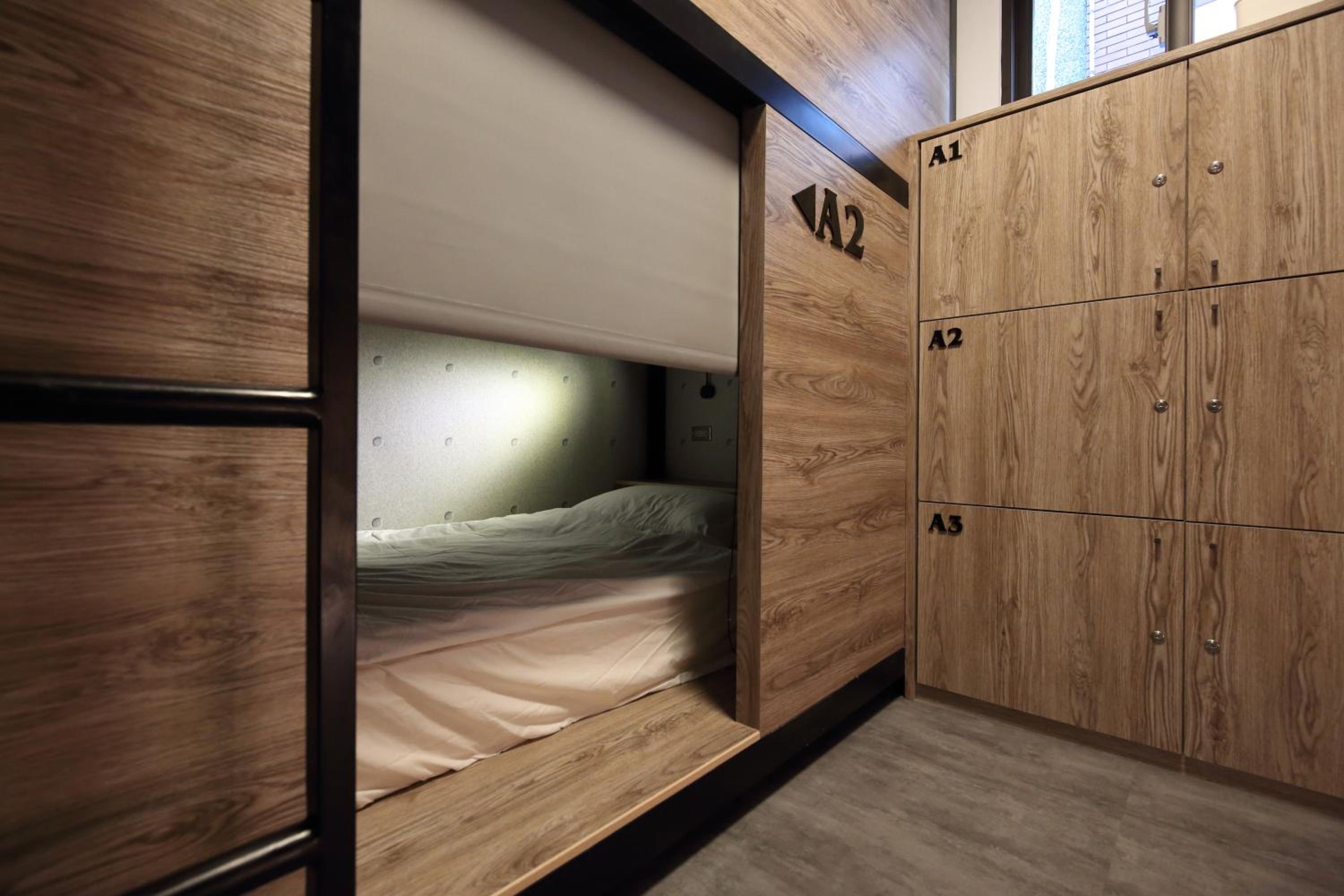 Bed in 6-Bed Mixed Dormitory Room photo 3