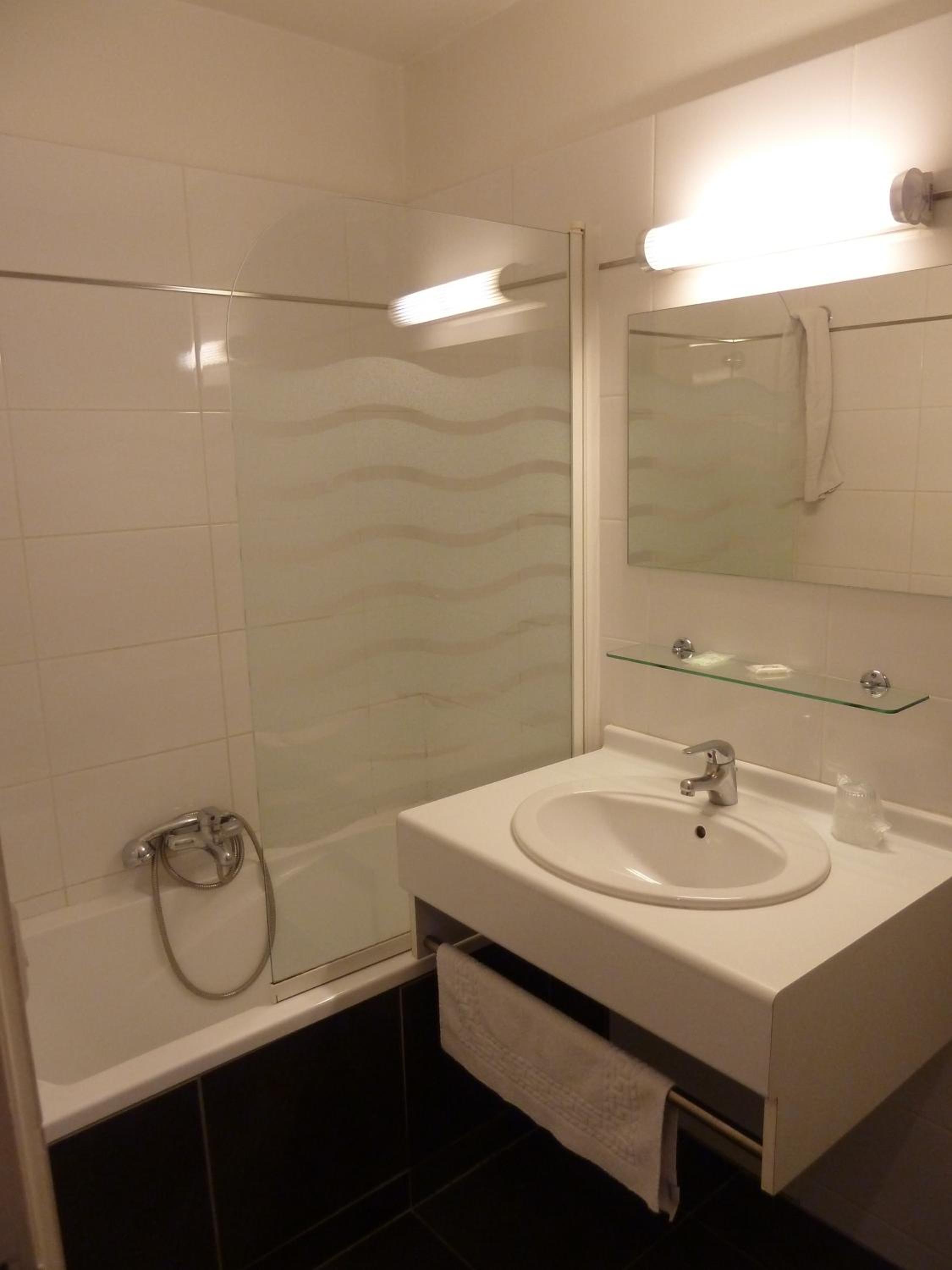 Double Room - Photo 3