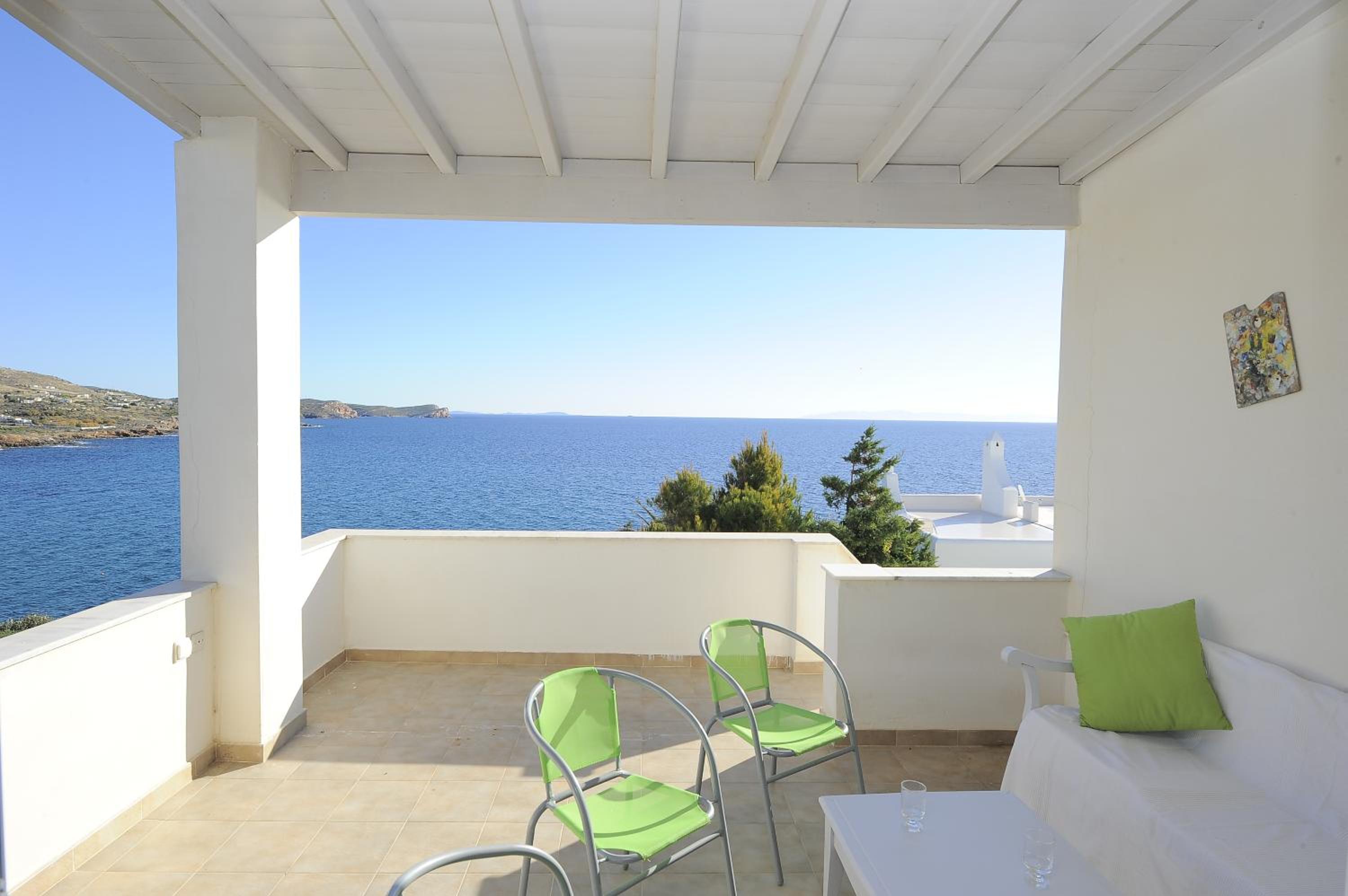 Villa - Beach Front - Photo 17