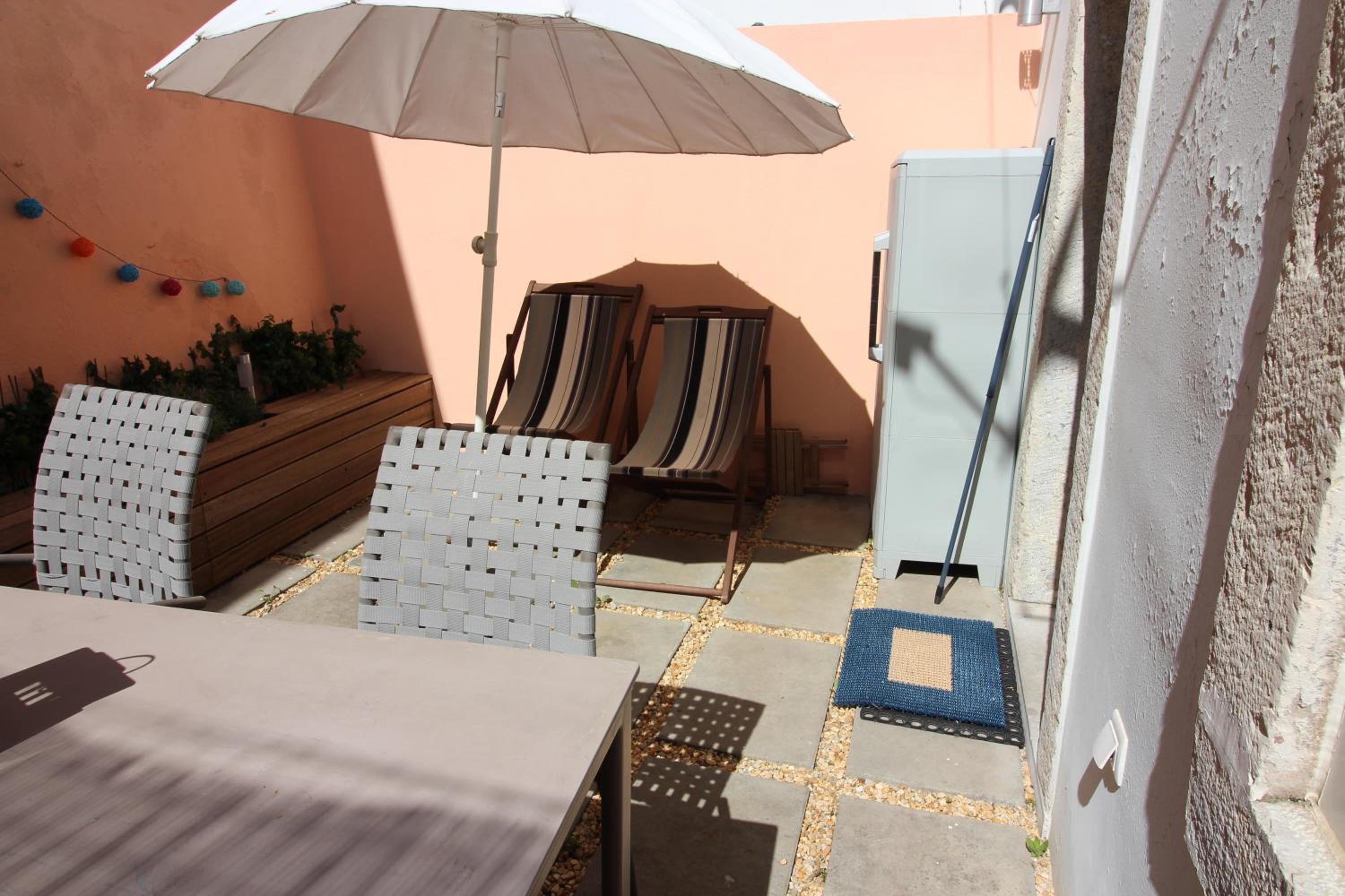 One-Bedroom Apartment - Photo 15