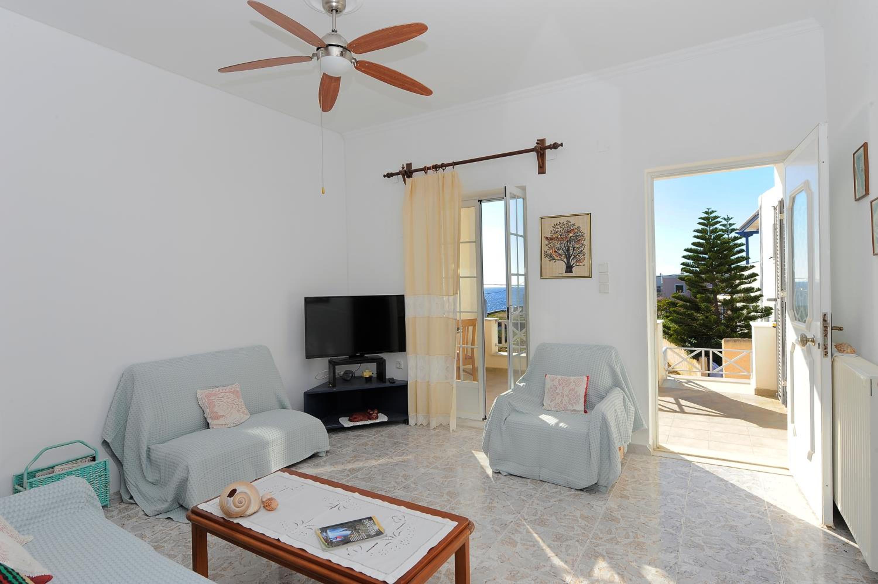 Villa - Beach Front - Photo 10
