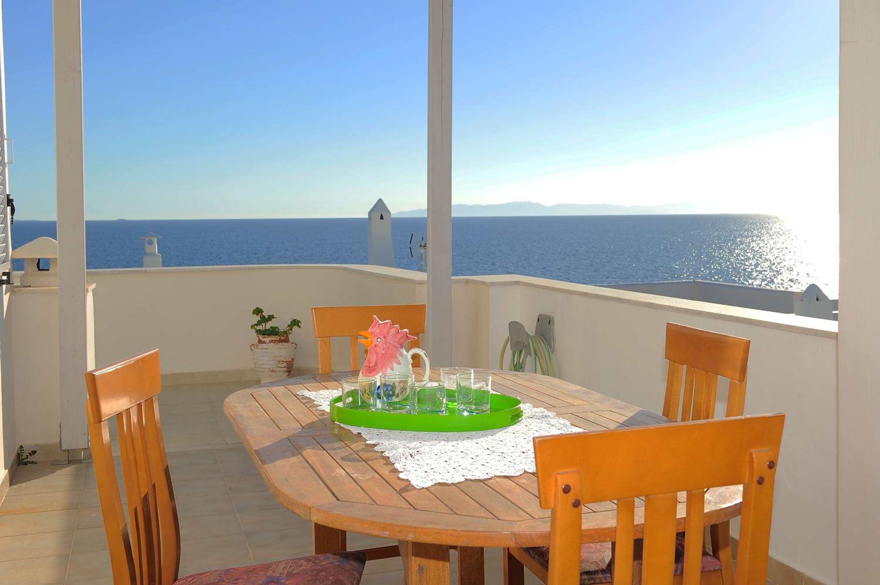 Villa - Beach Front - Photo 15