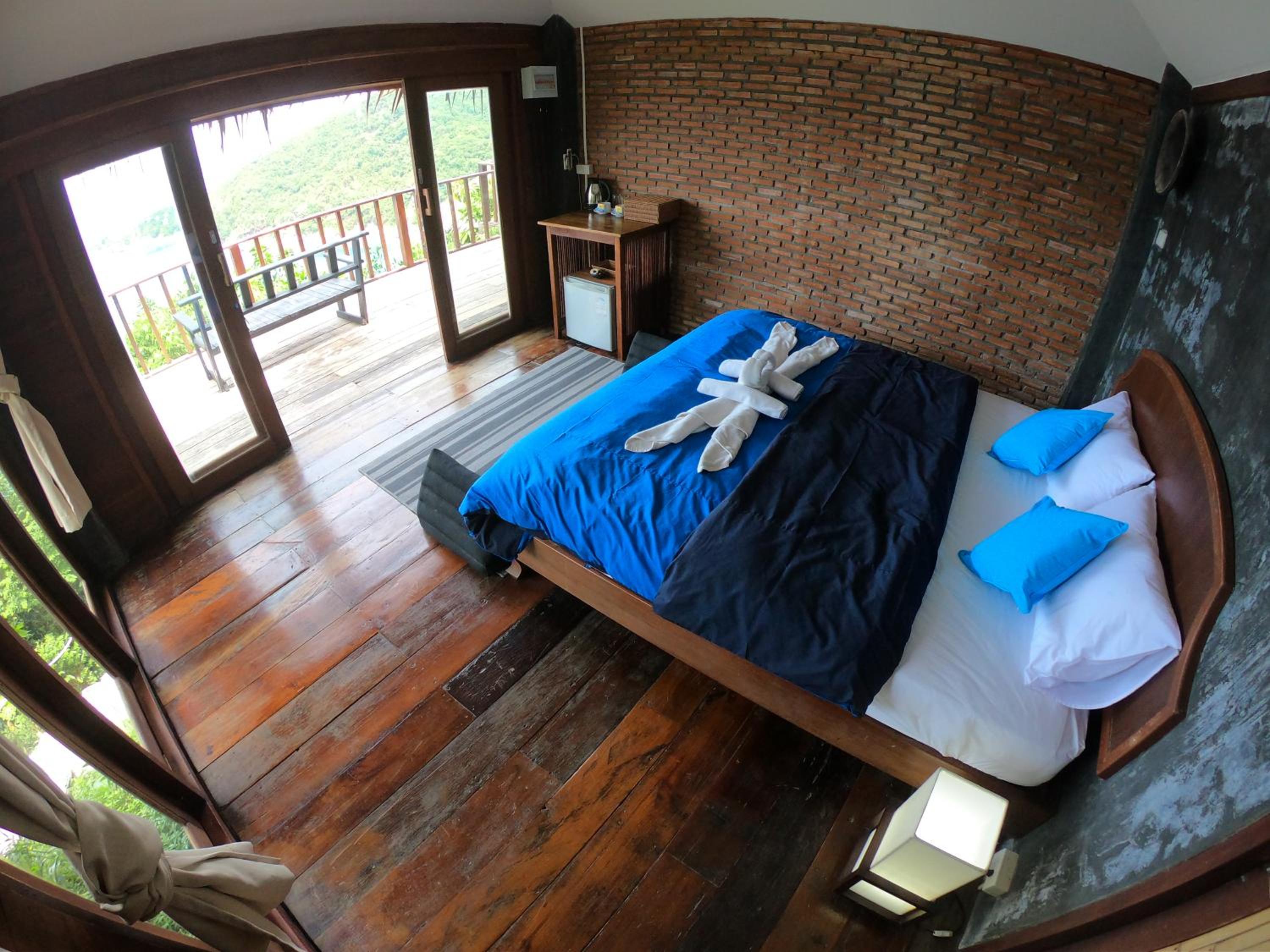 Standard Sea View Bungalow with Balcony #2 photo 2