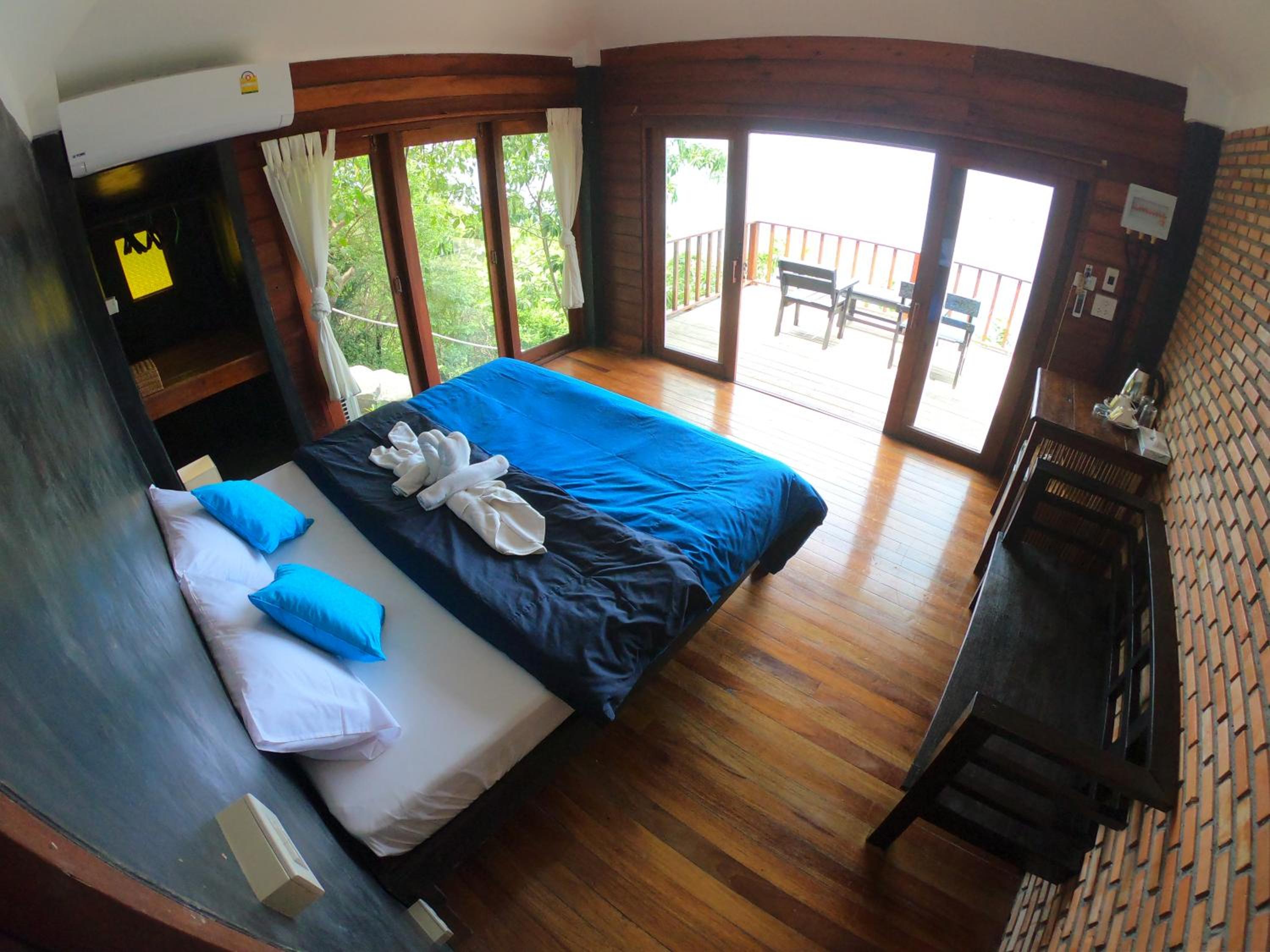Standard Sea View Bungalow with Balcony #1 photo 2