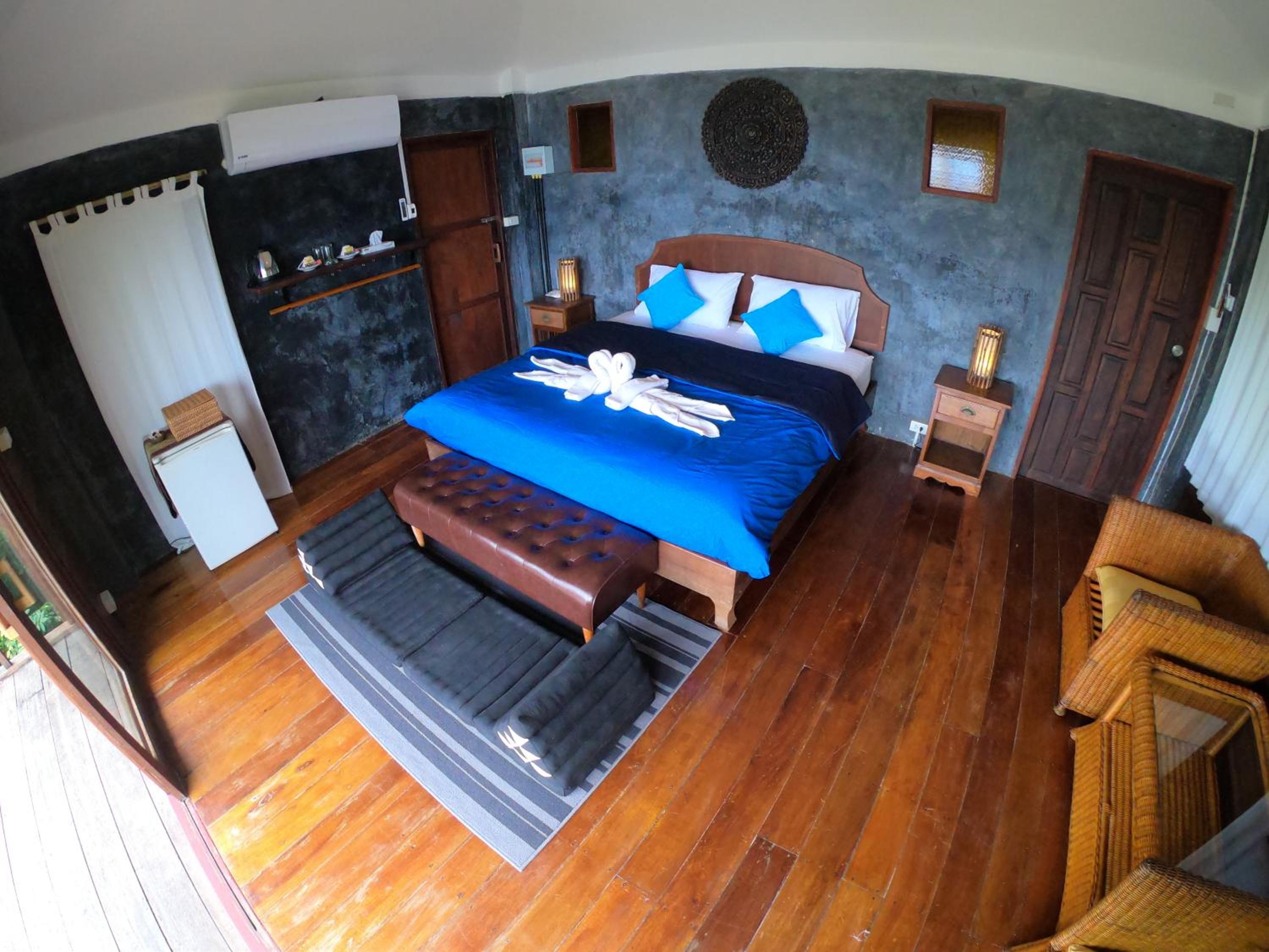 Master Sea View Bungalow with Balcony photo 2