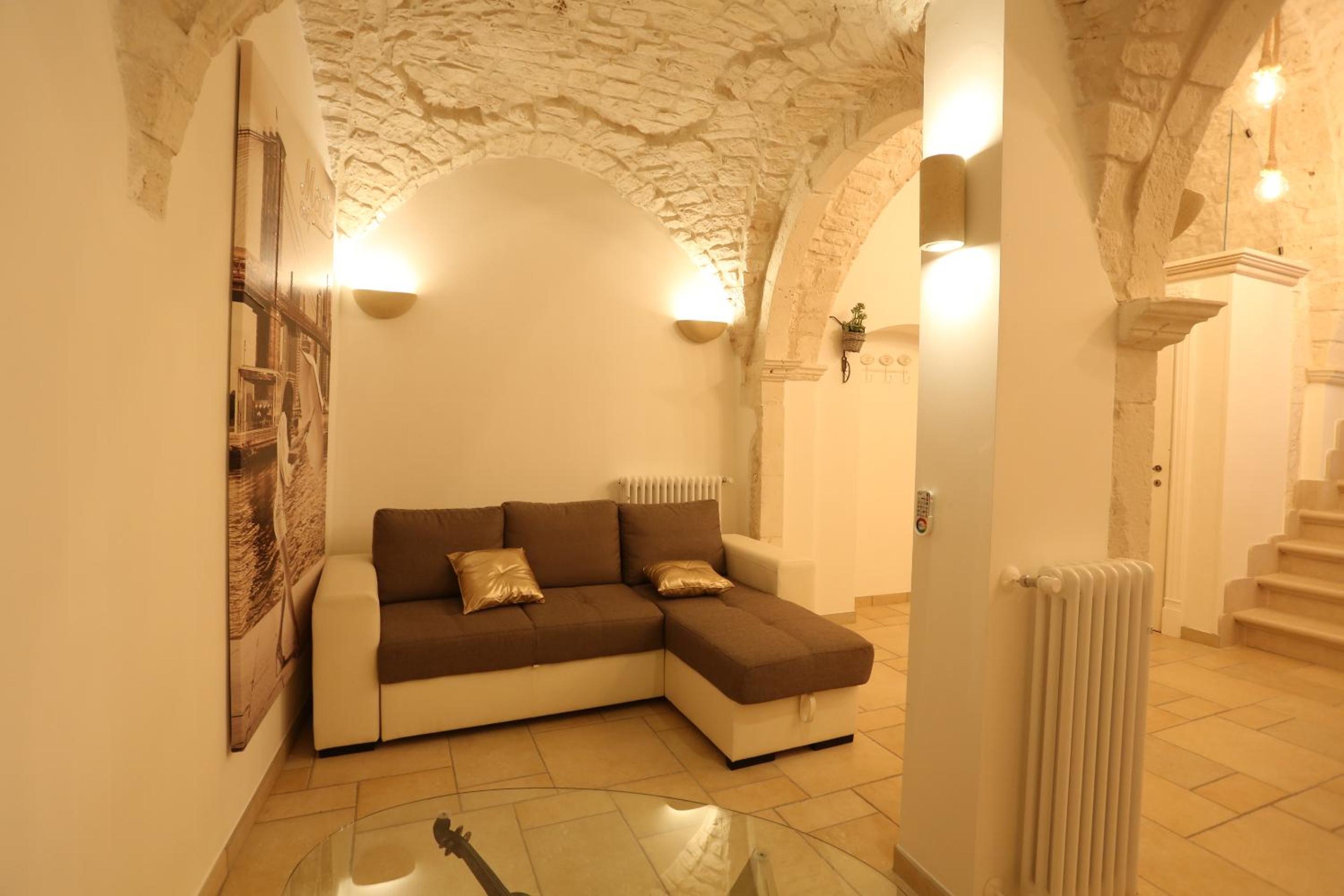 Apartment - Photo 1