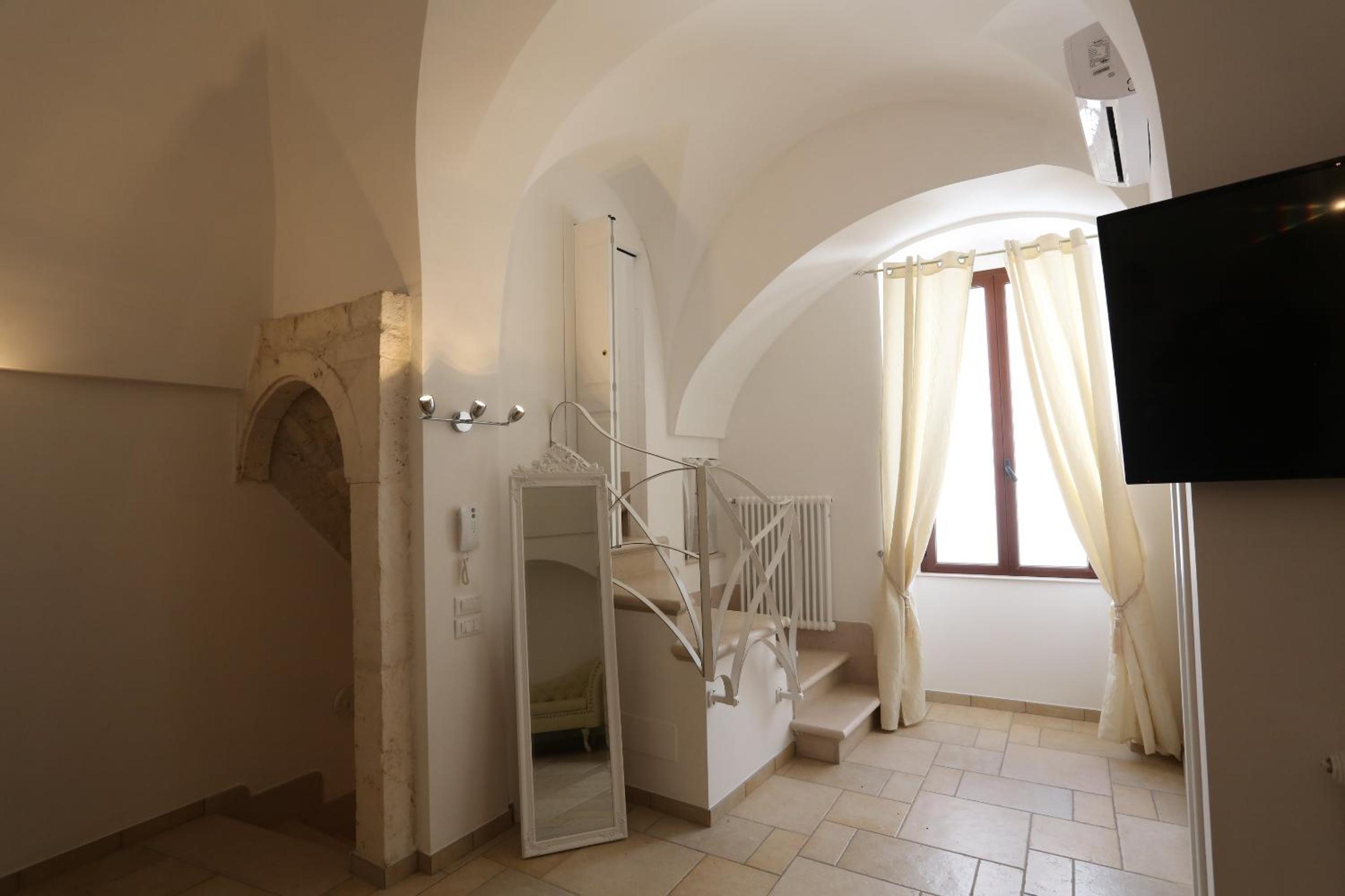 Apartment - Photo 8