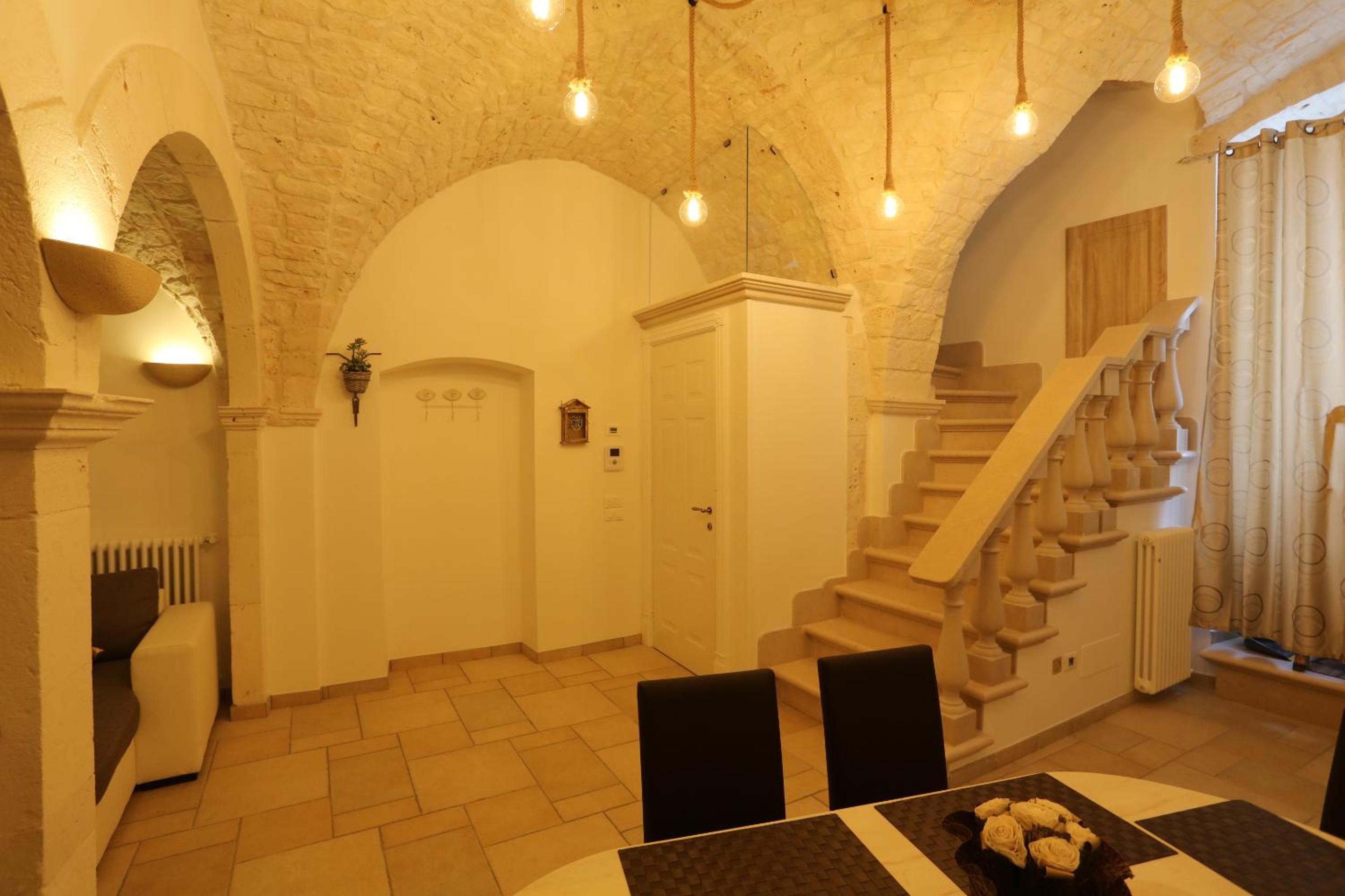 Apartment - Photo 11