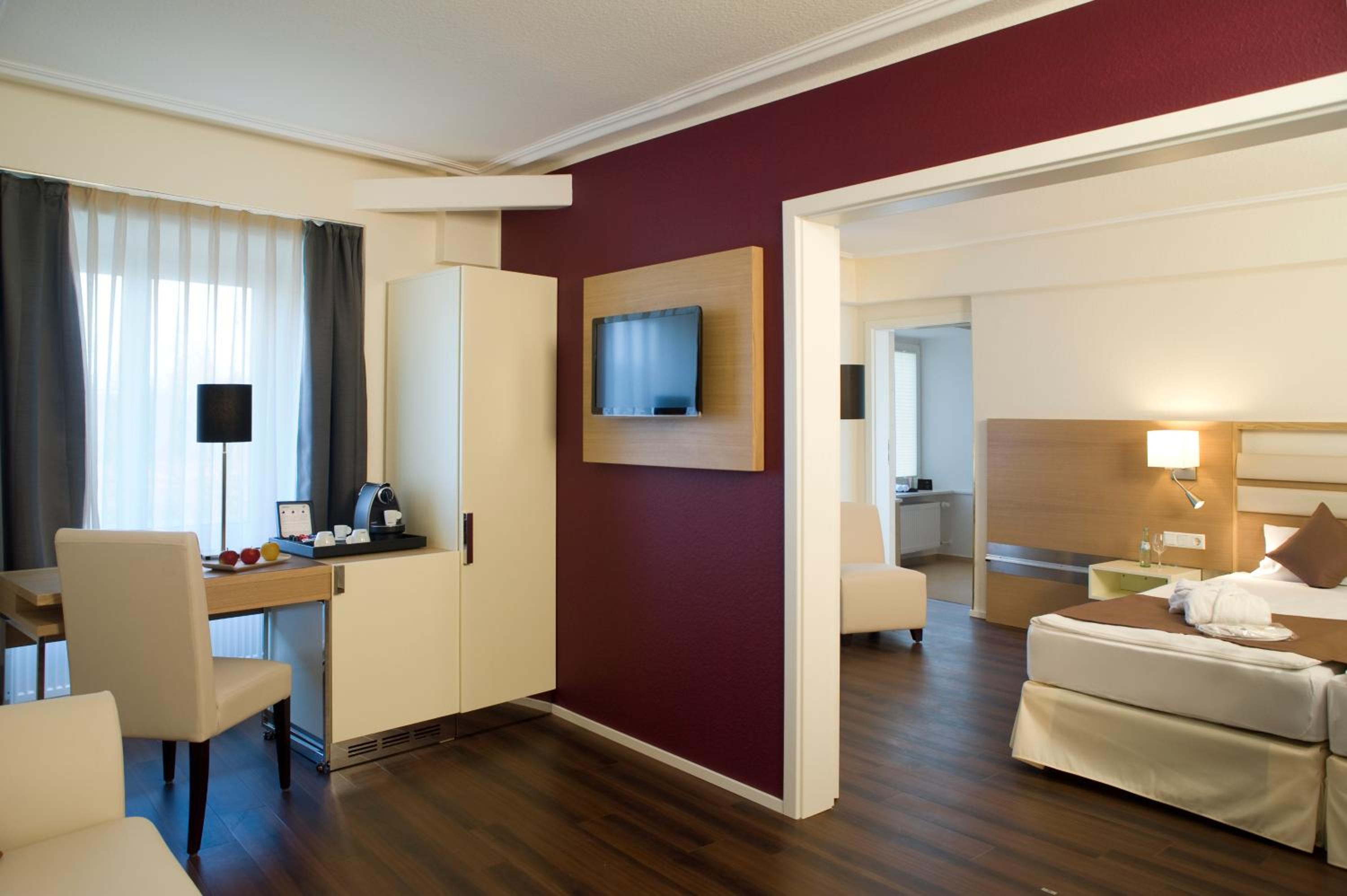 Family Room - Photo 7