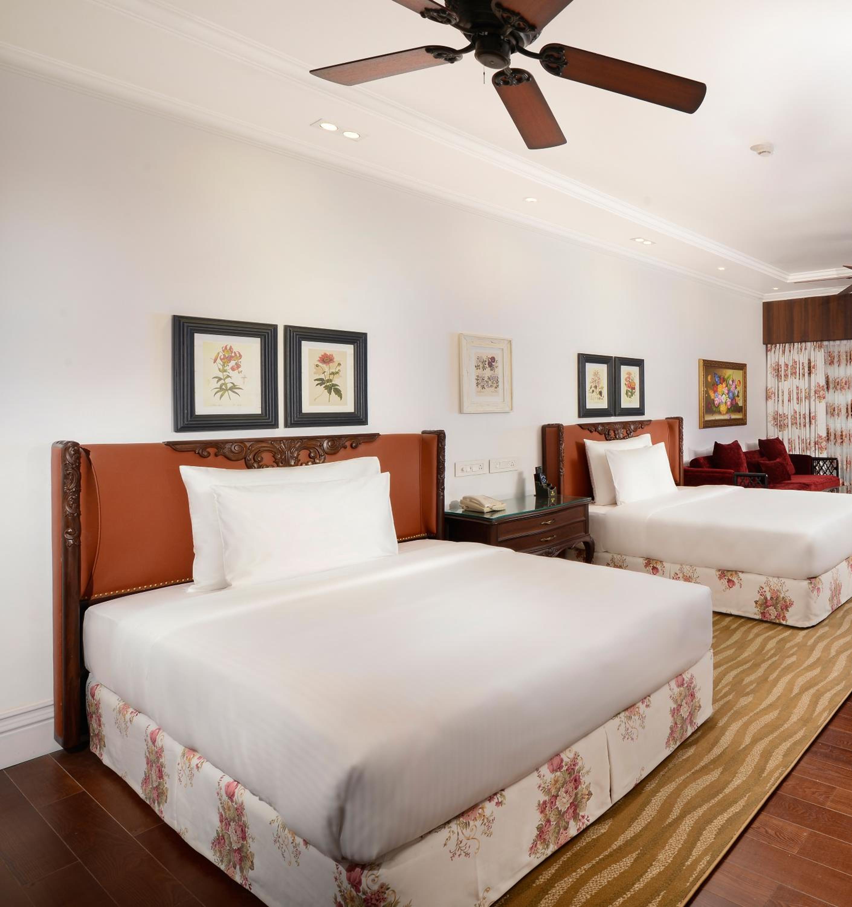Executive Room - 10% Discount on Foods & Soft Beverages* | 15% Discounts on Laundry Services* | INR 500 spa credit during your stay on selective Massage services. TnC Apply.* | Free Minibar - 2 cans of soft Beverages (Once on Arrival) photo 3
