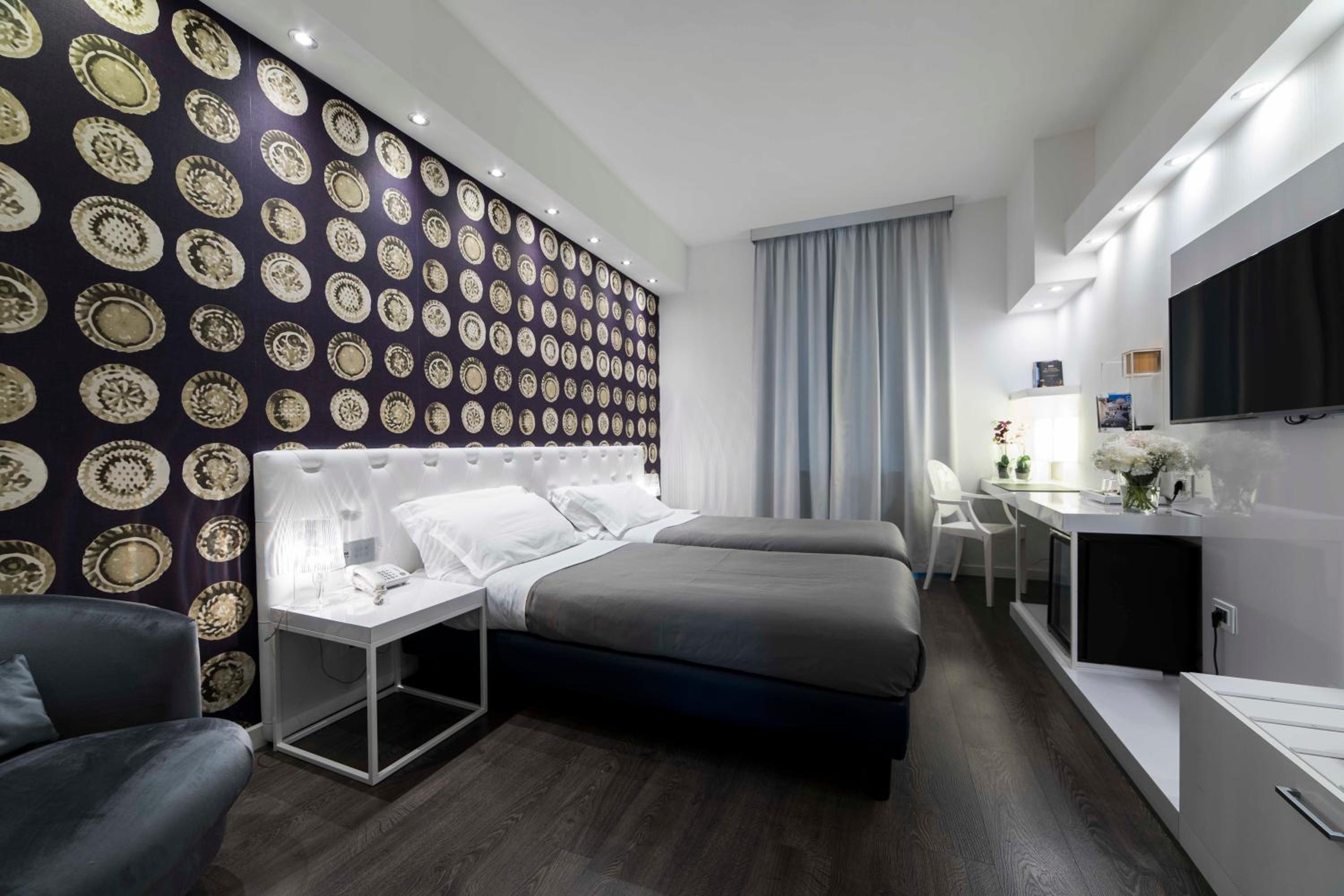 Classic Twin Room - Photo 1