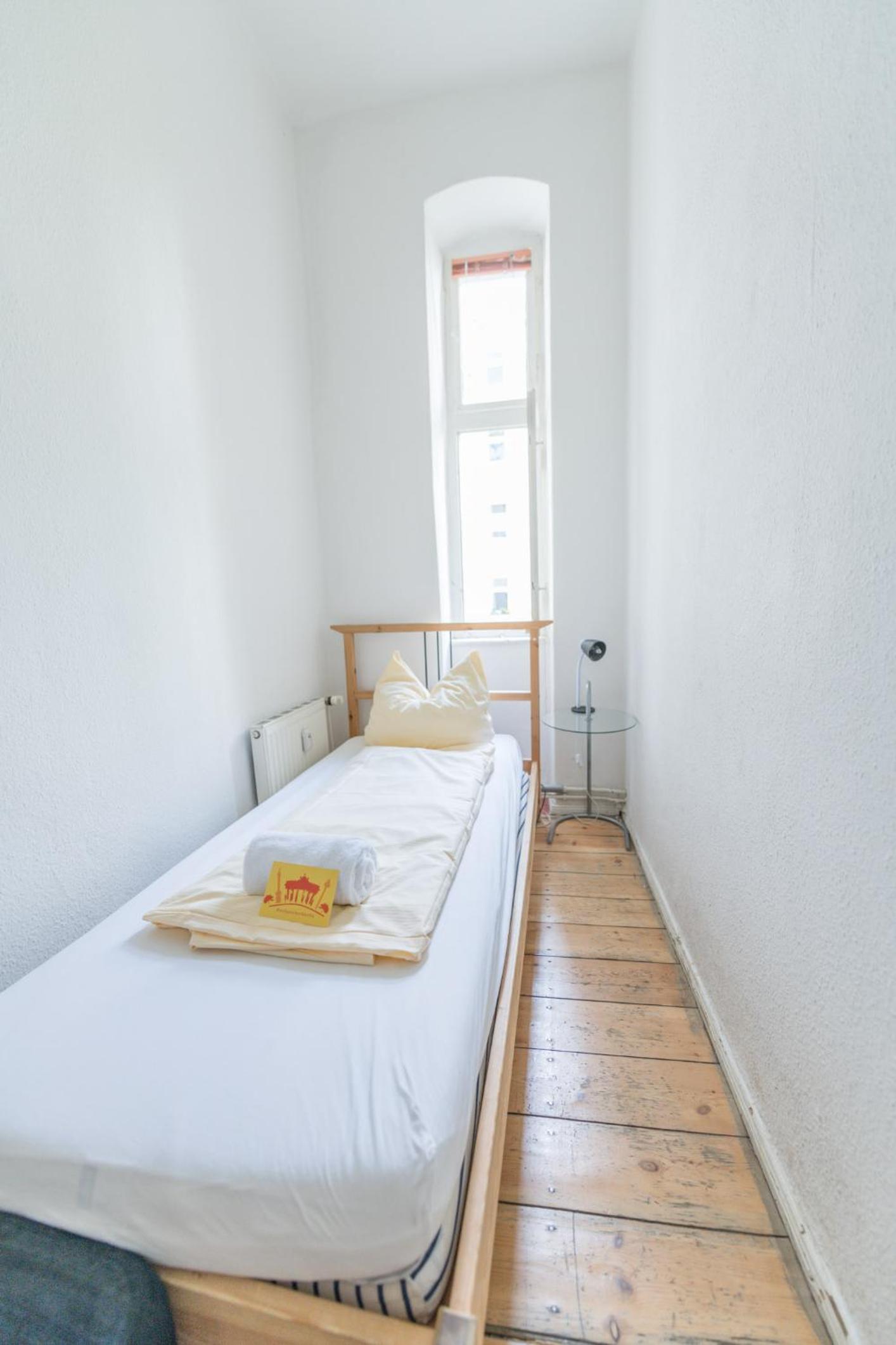 Single Room with Shared Bathroom photo 1