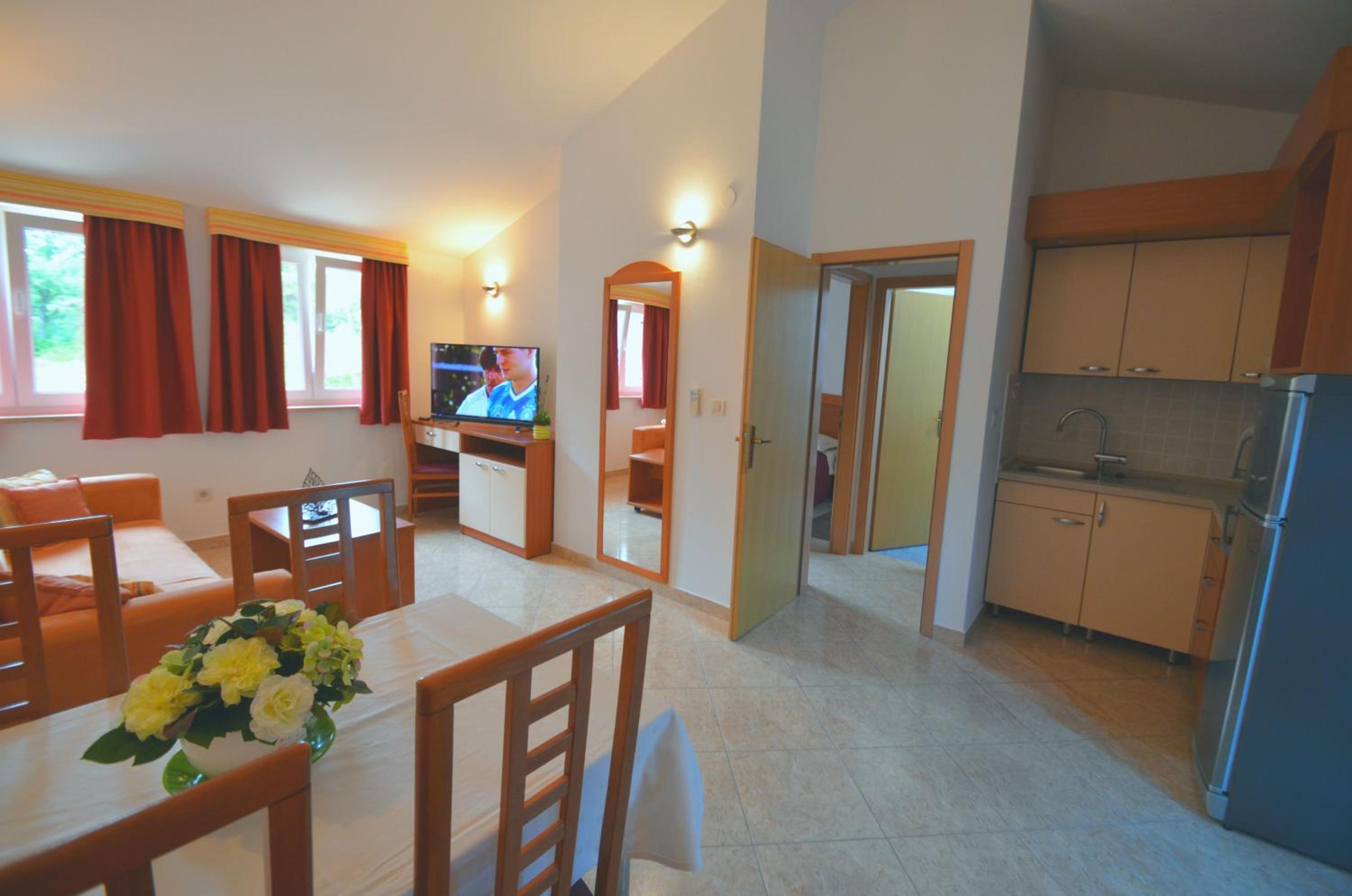 Standard One-Bedroom Apartment - Photo 12