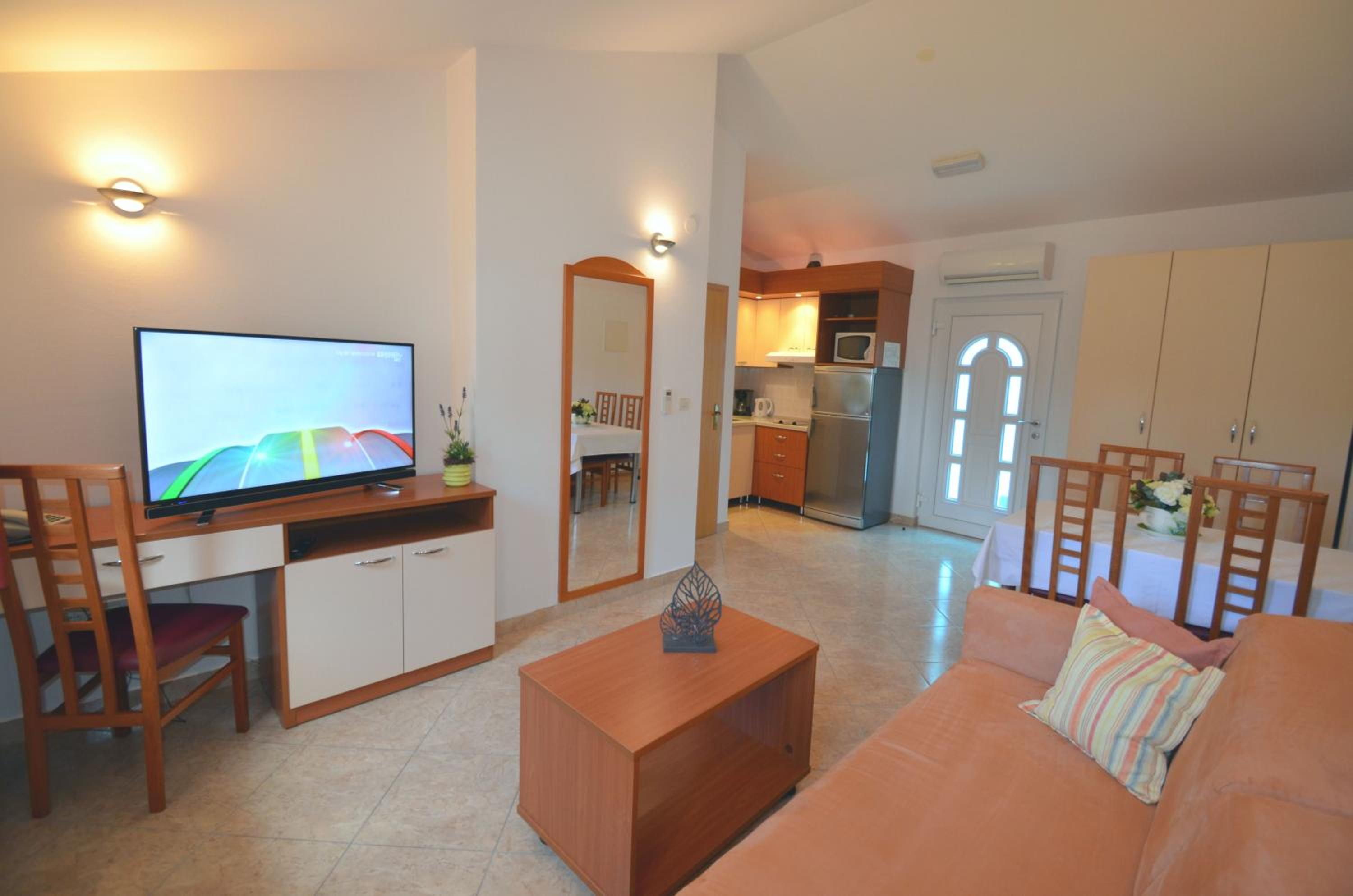 Standard One-Bedroom Apartment - Photo 11