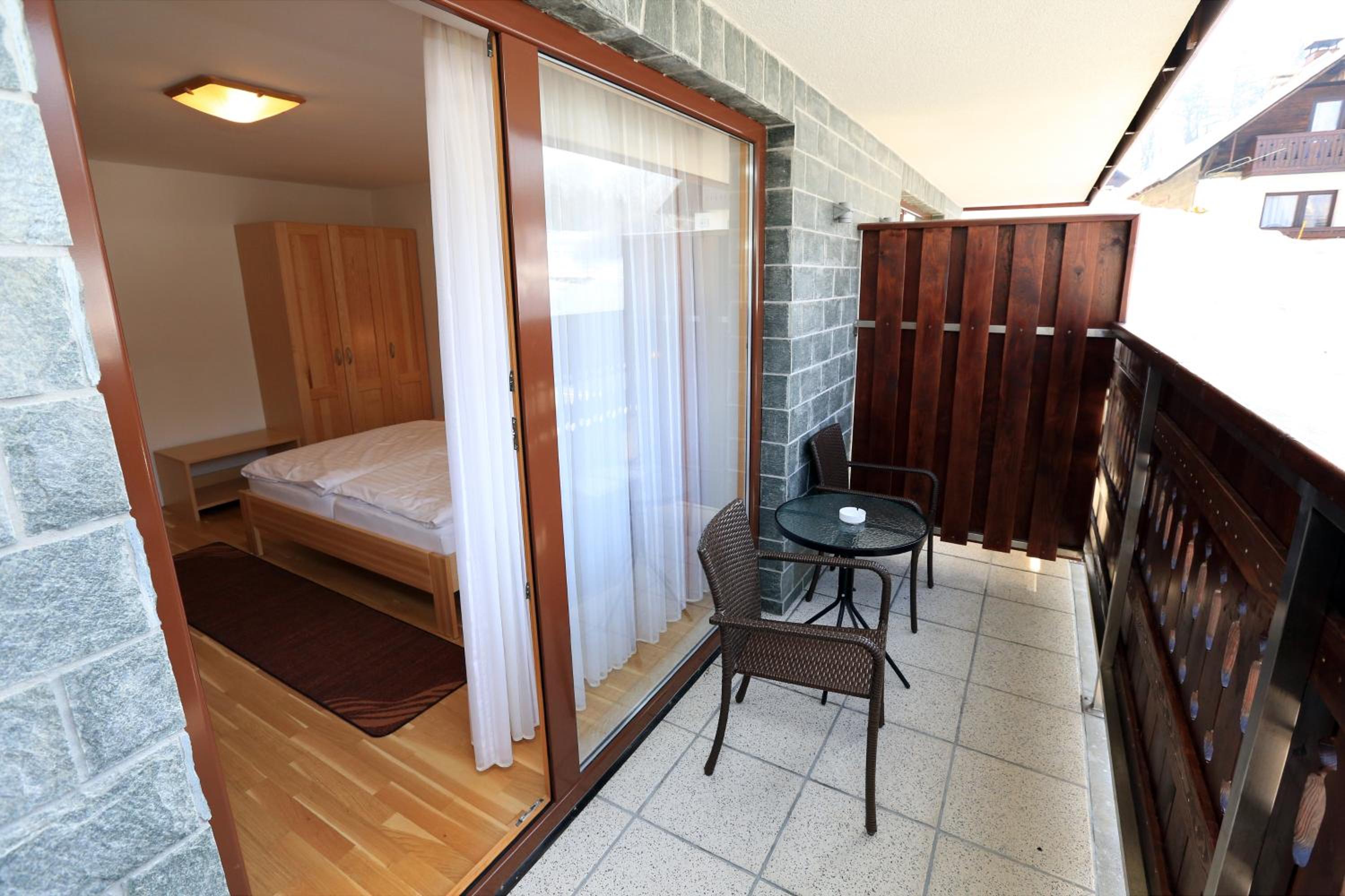 Double Room with Mountain View - Ground Floor - Photo 2