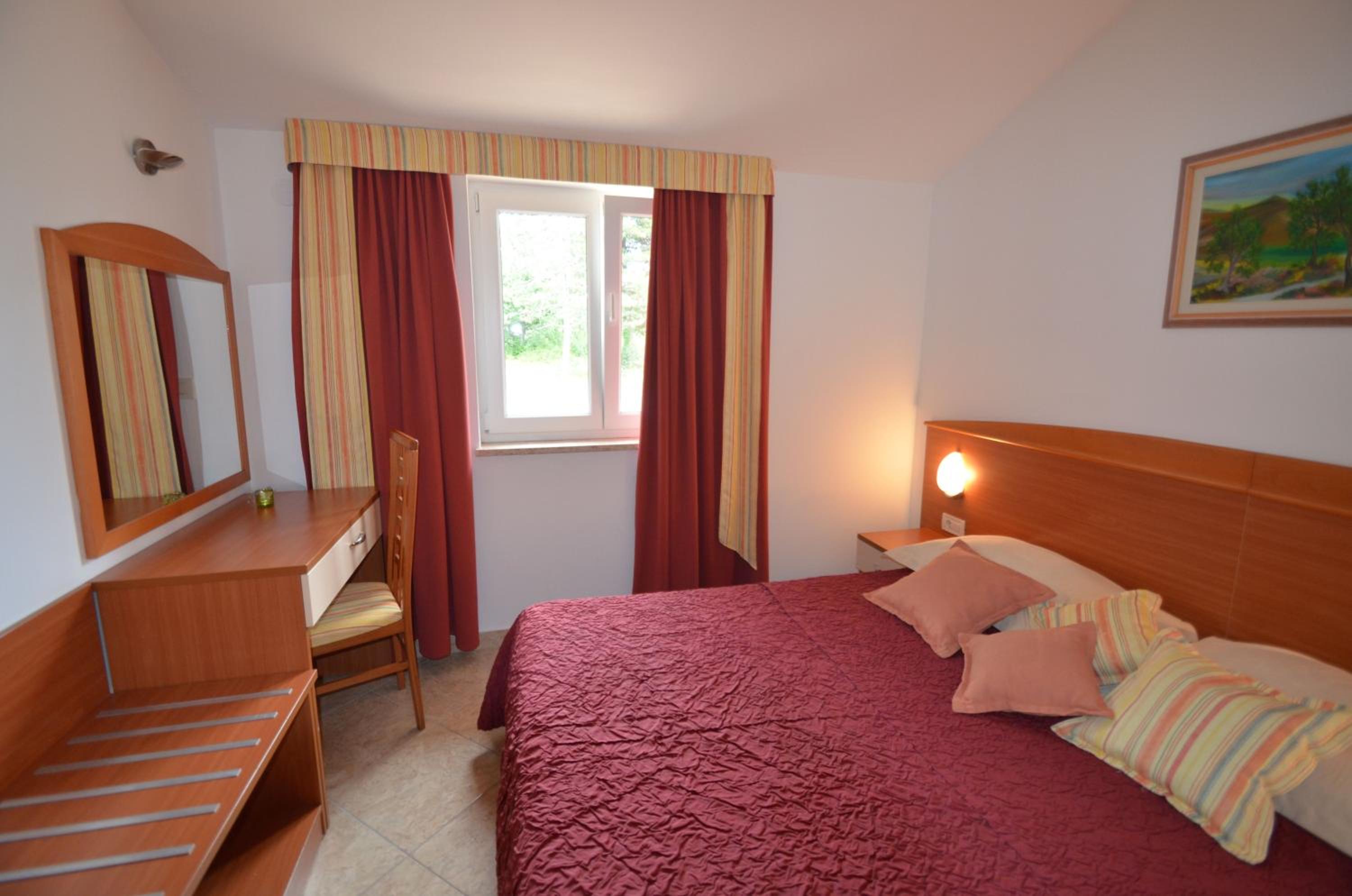 Standard One-Bedroom Apartment - Photo 1
