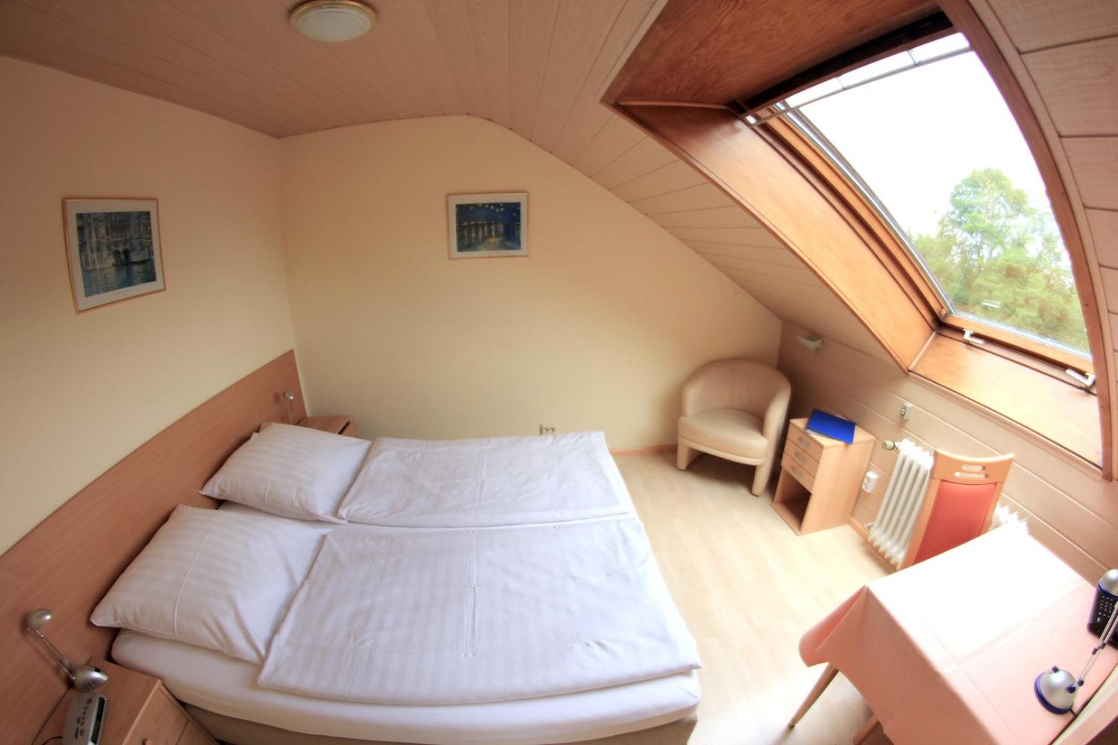 Four-Bedroom Apartment with Balcony
