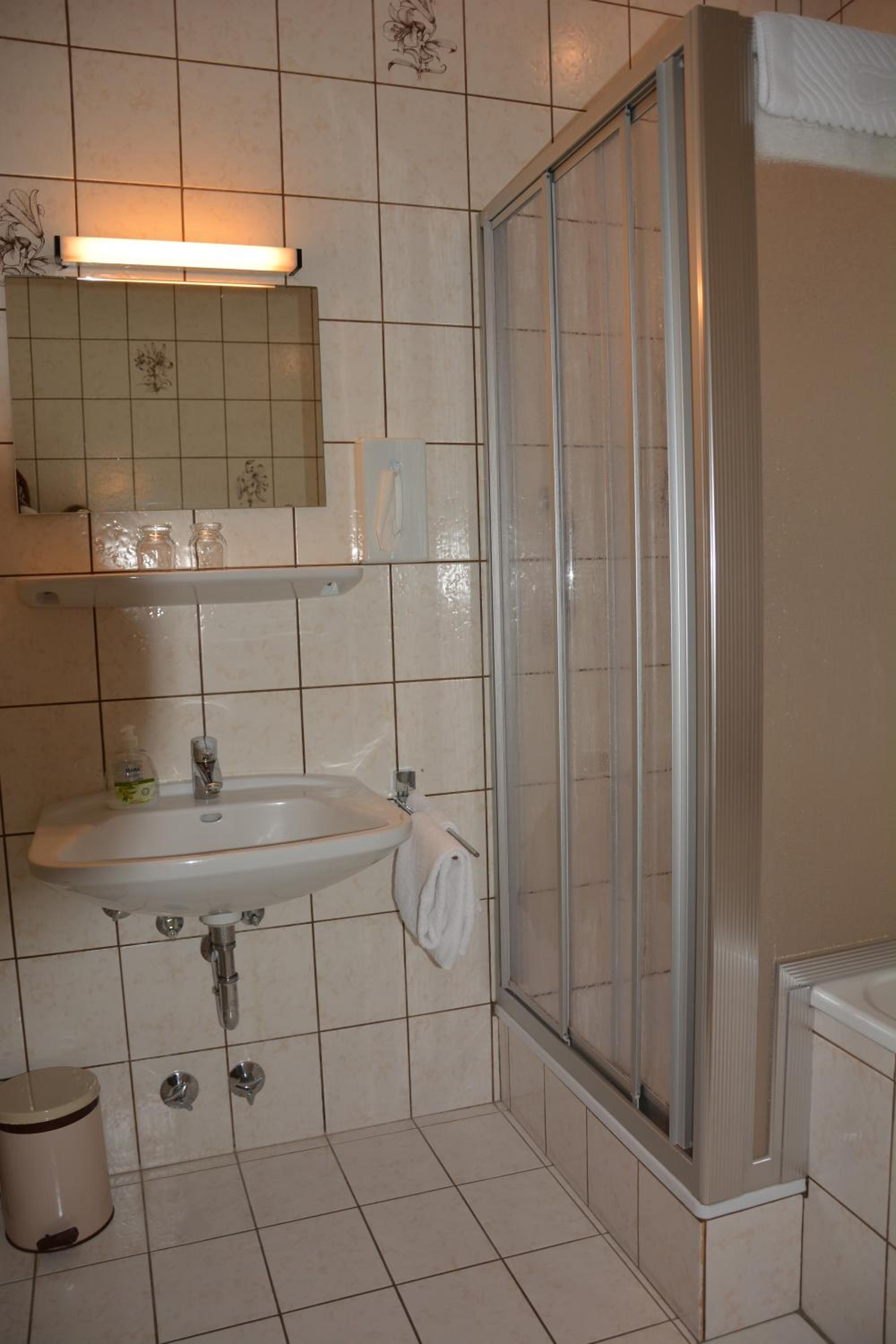 Apartment - Photo 3